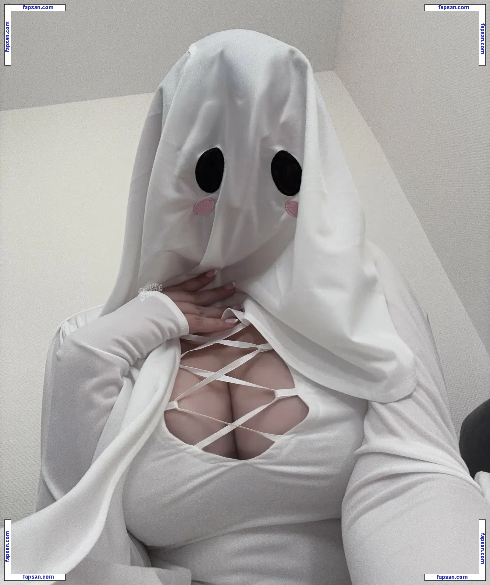 SpoiledSoftie голая фото #0025 с Онлифанс