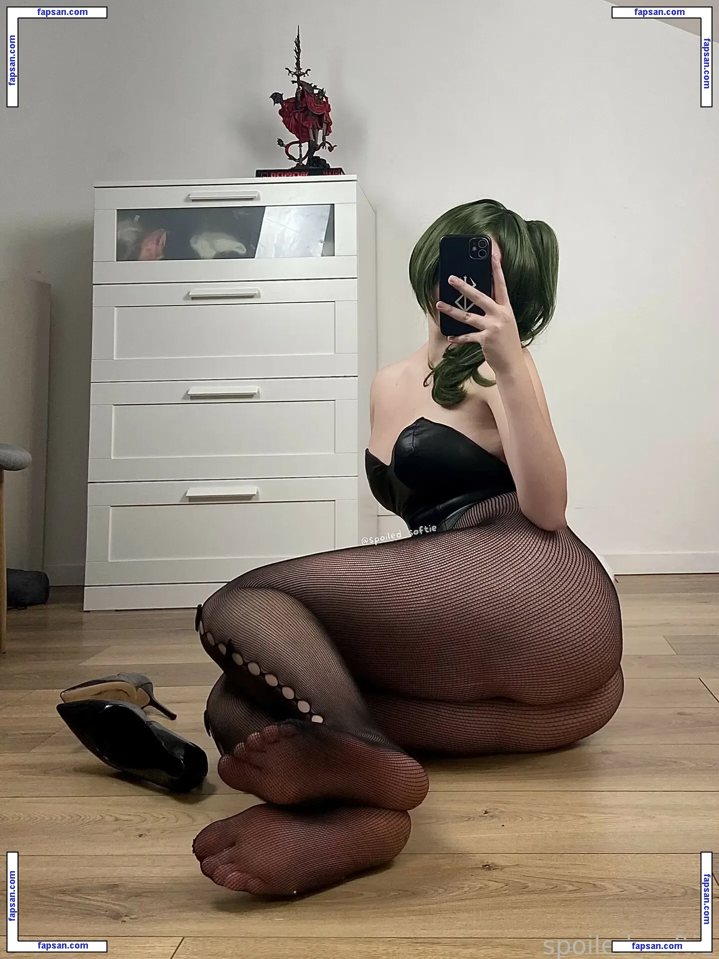SpoiledSoftie голая фото #0048 с Онлифанс