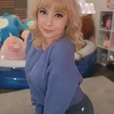 SquishShe nude #0049
