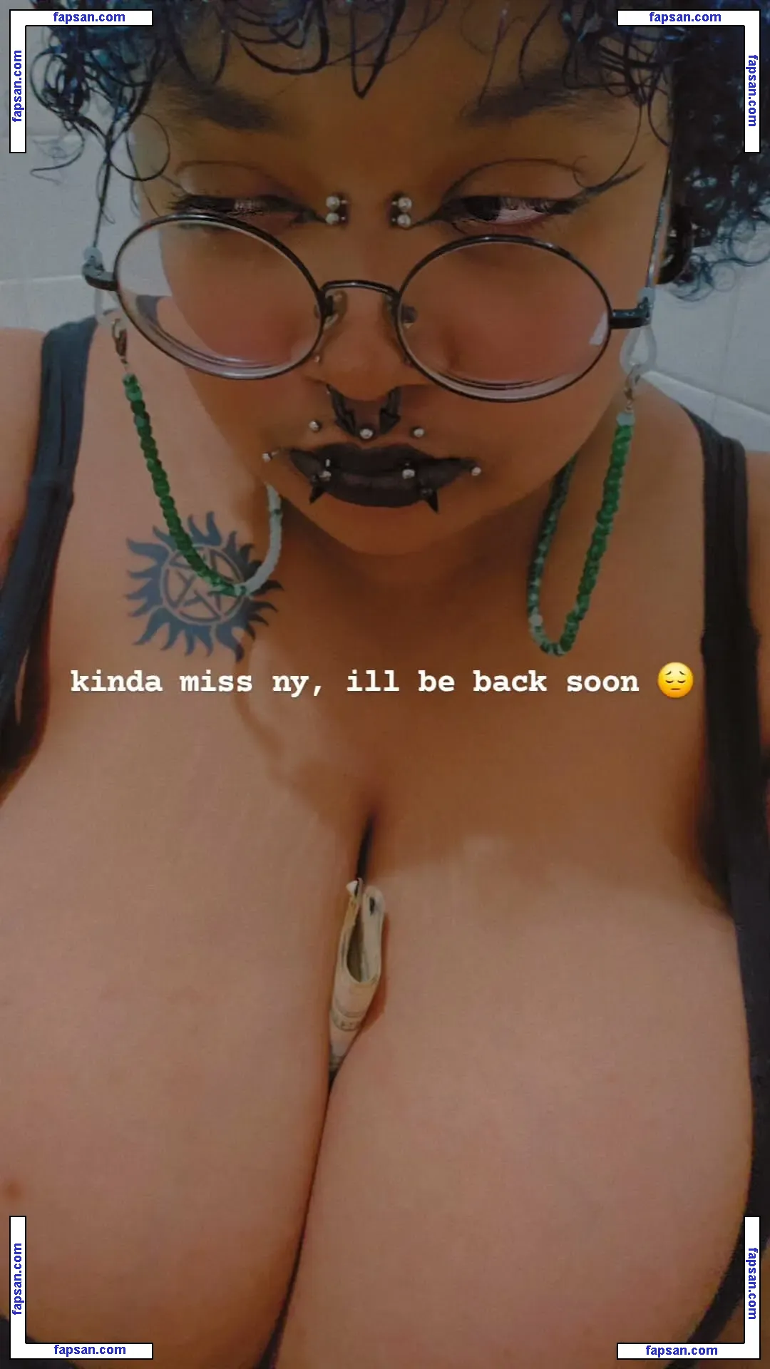 SquishyBf голая фото #0001 с Онлифанс