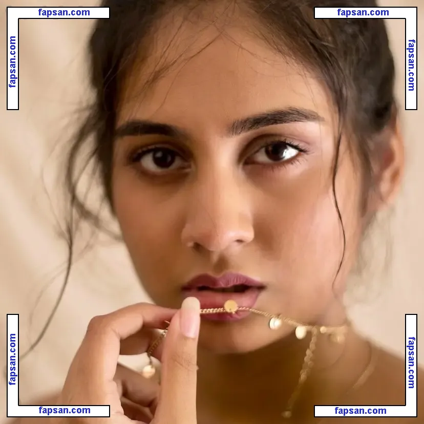 Srushti Bannatti голая фото #0011 с Онлифанс