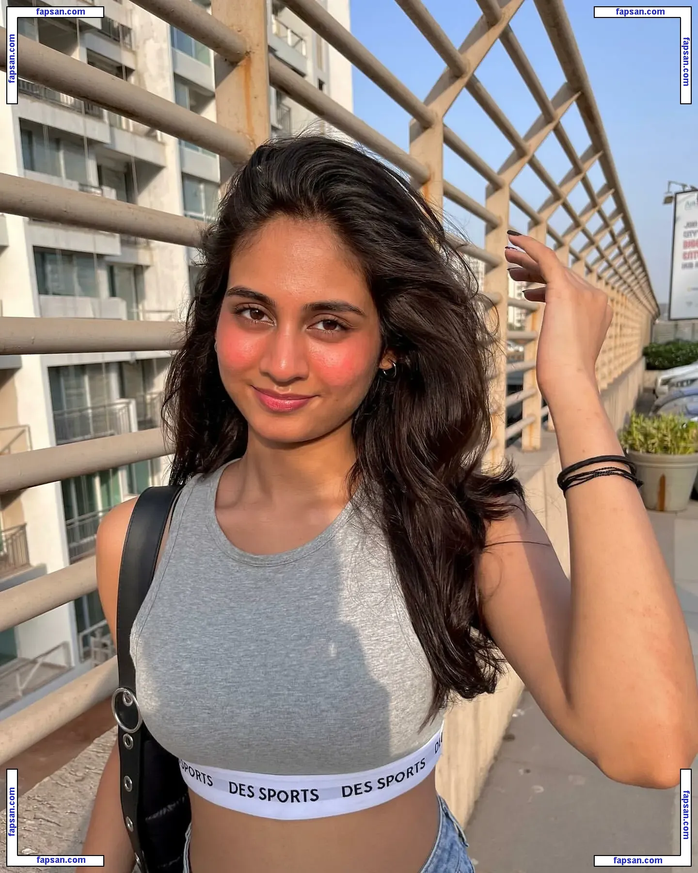 Srushti Bannatti голая фото #0013 с Онлифанс