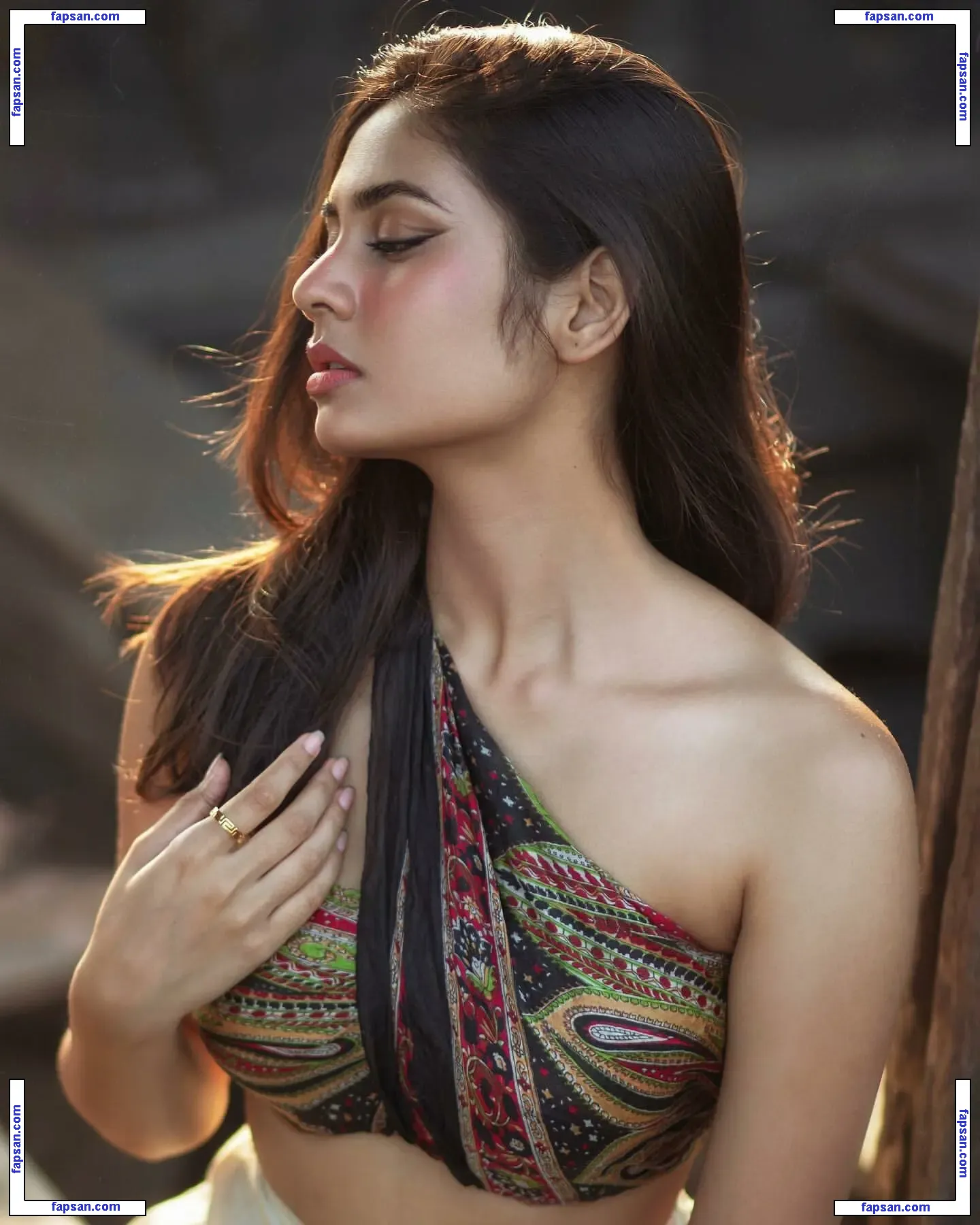 Srushti Bannatti голая фото #0019 с Онлифанс