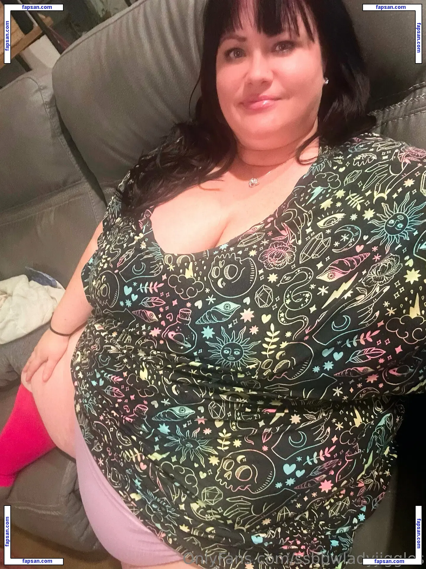 ssbbwladyjiggles nude photo #0121 from OnlyFans
