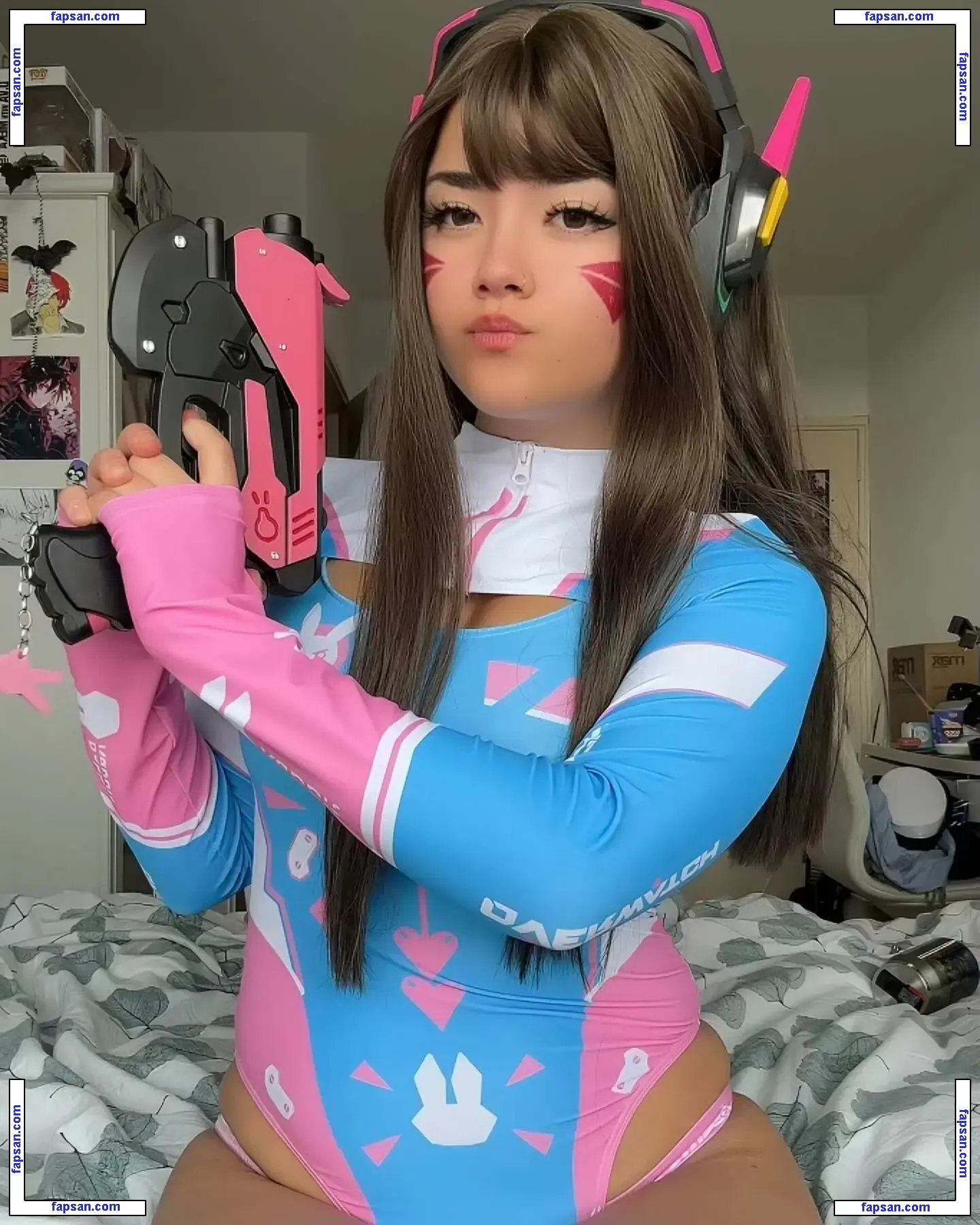 sspoekie nude photo #0125 from OnlyFans