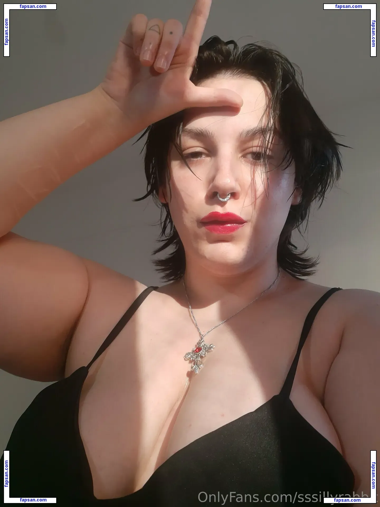 sssillyrabbit nude photo #0021 from OnlyFans