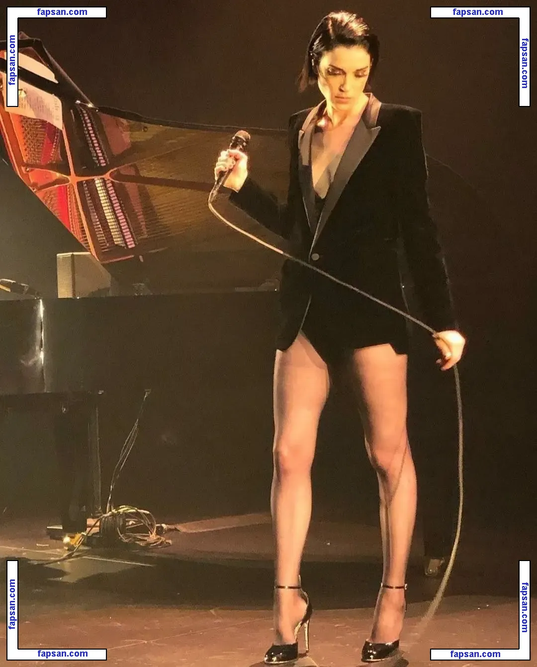 St Vincent голая фото #0005 с Онлифанс