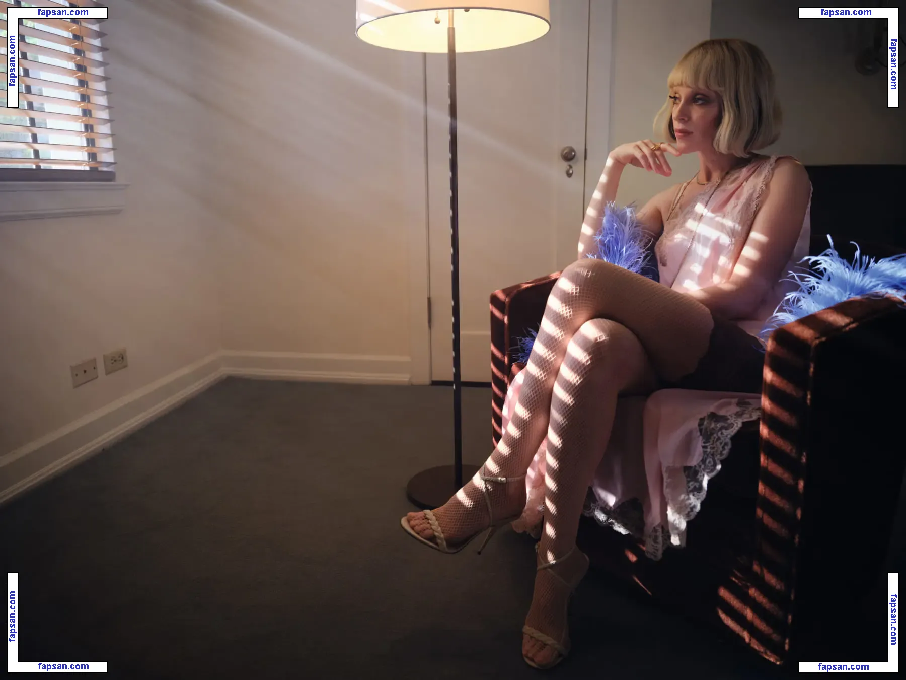 St Vincent голая фото #0008 с Онлифанс