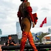 St Vincent голая #0074