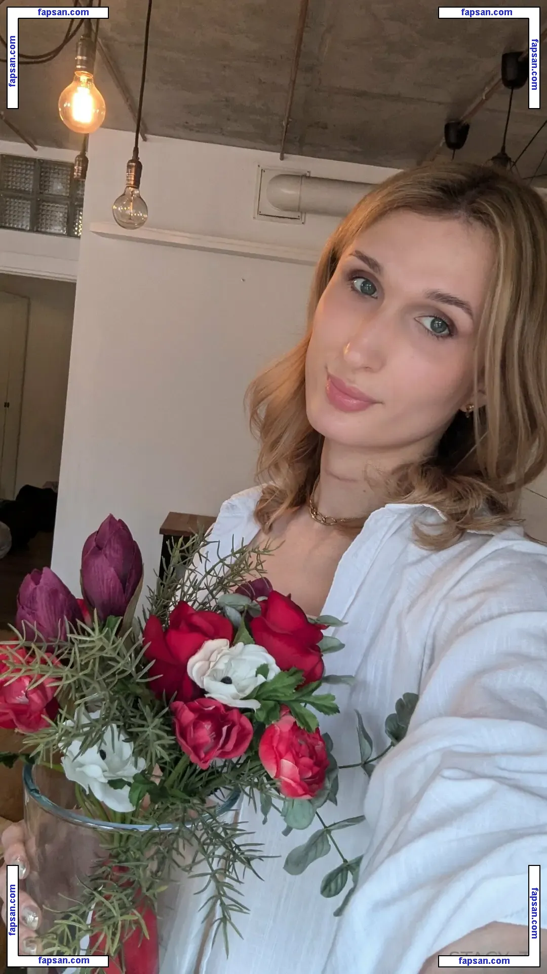 stacygoldman_ts nude photo #0002 from OnlyFans