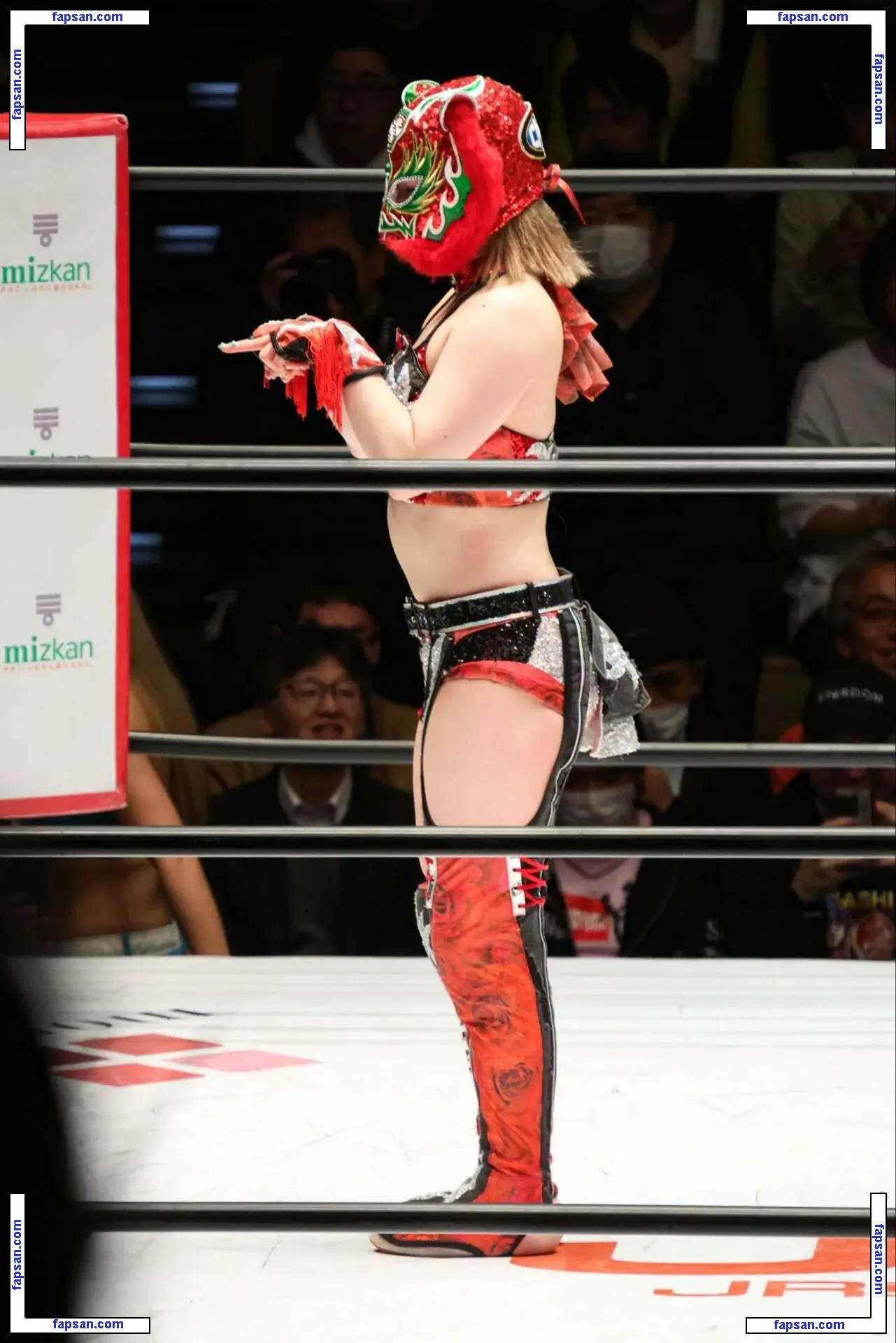 Starlight Kid nude photo #0019 from OnlyFans