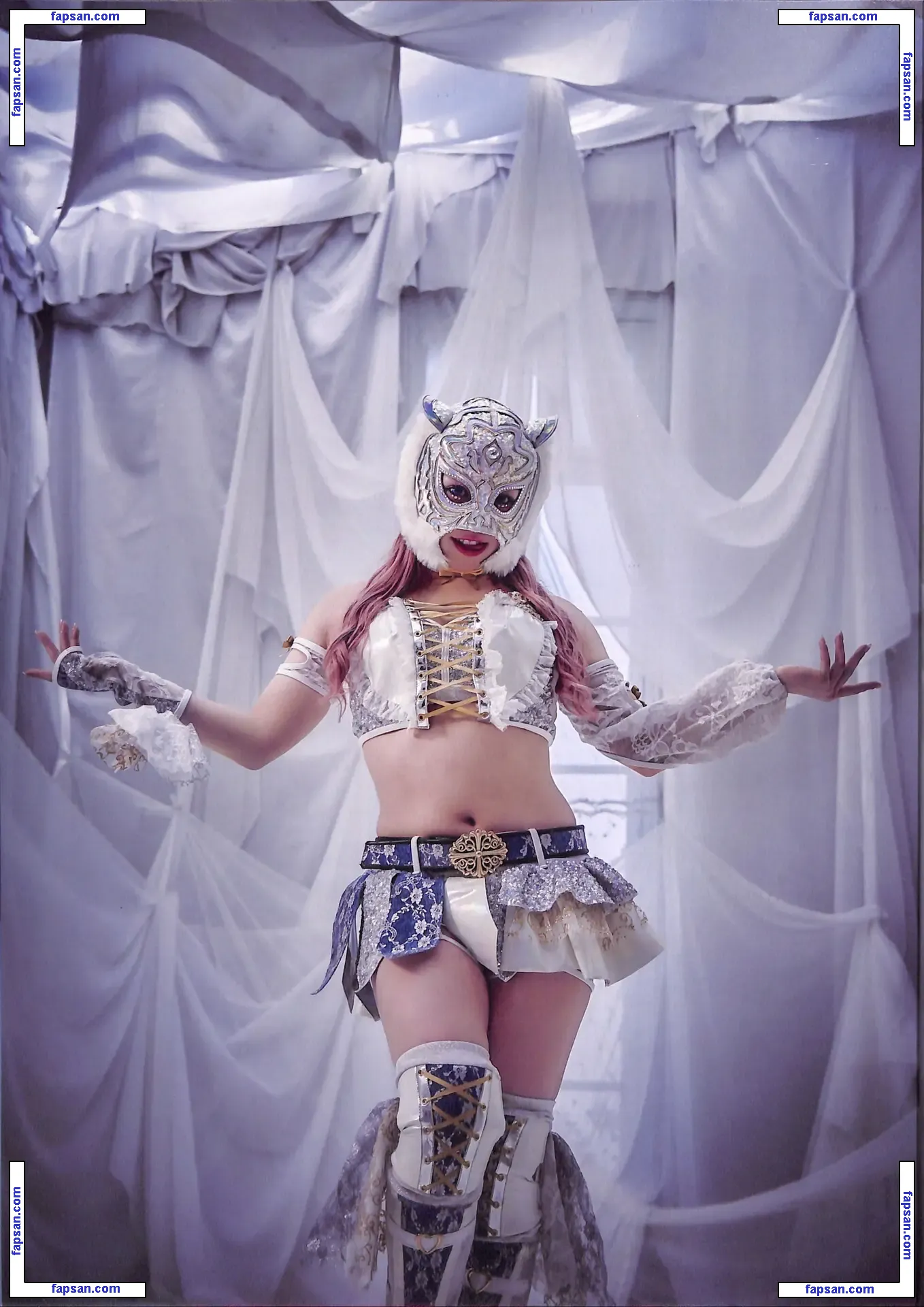 Starlight Kid nude photo #0026 from OnlyFans