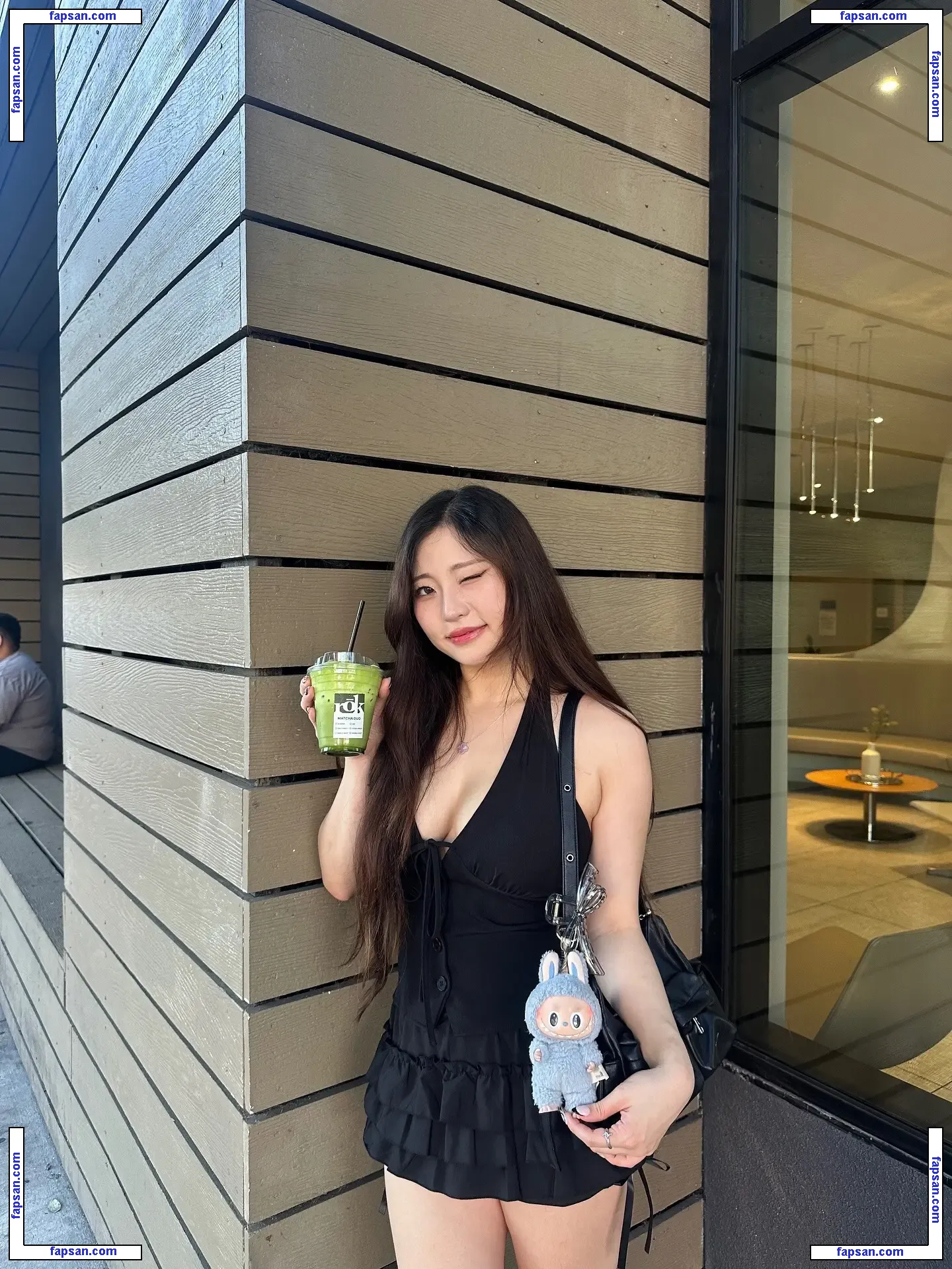 Starriebun nude photo #0021 from OnlyFans