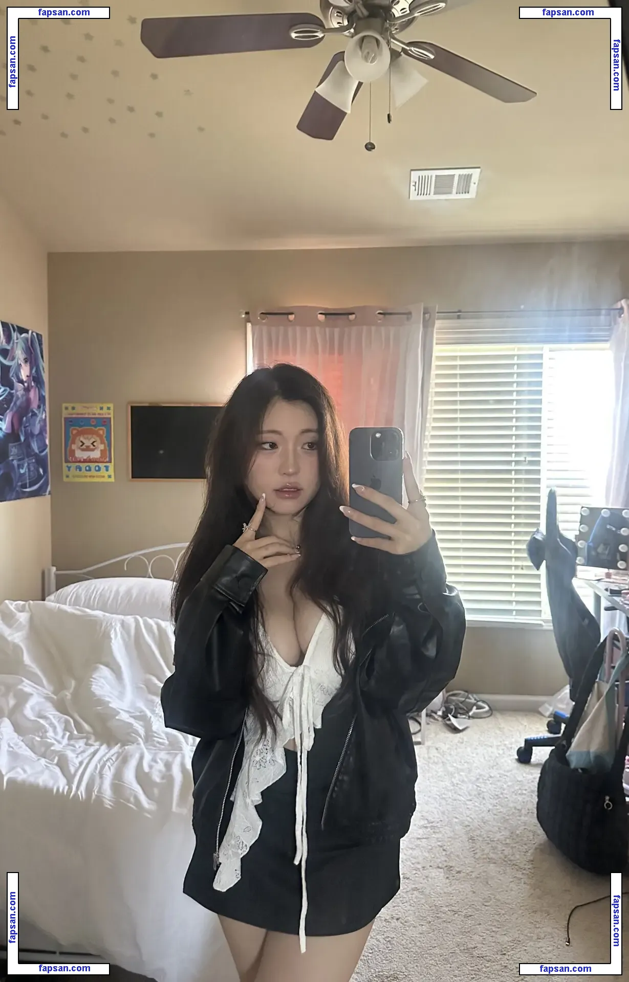 Starriebun nude photo #0024 from OnlyFans