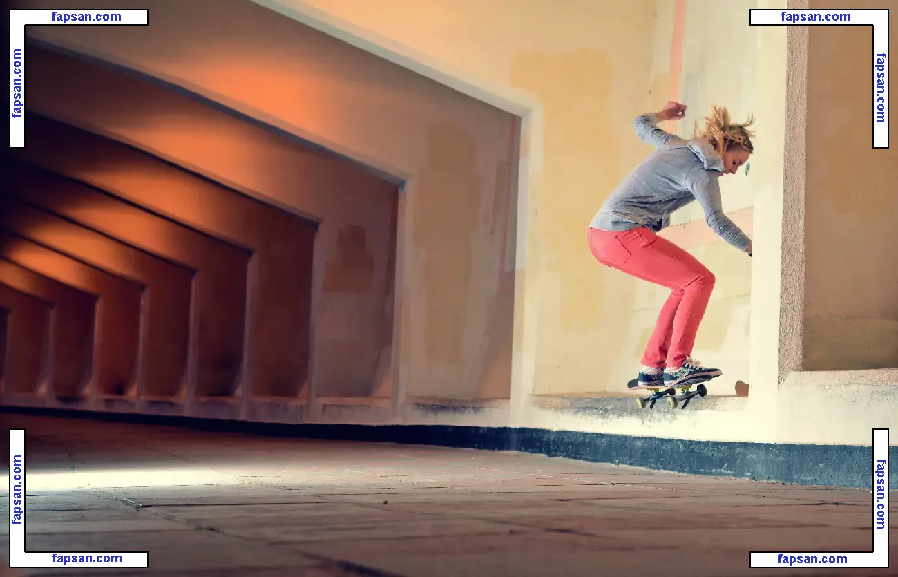 Stefani Nurding nude photo #0005 from OnlyFans