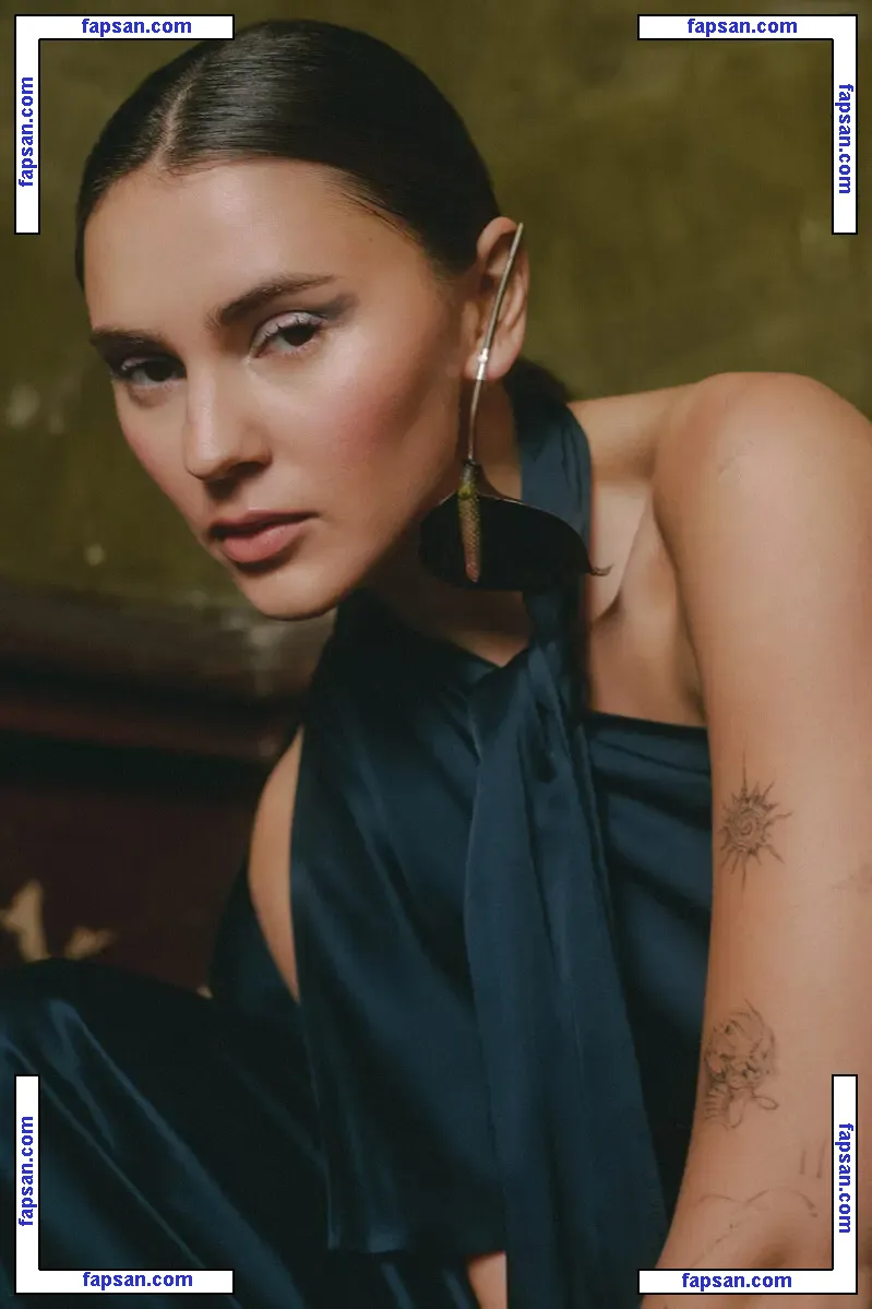 Stefanie Giesinger nude photo #0423 from OnlyFans
