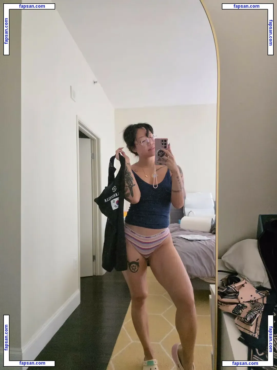 Stella Chung голая фото #0715 с Онлифанс