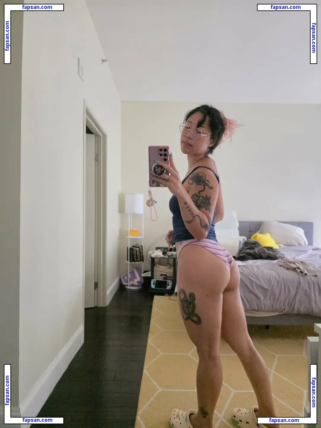 Stella Chung голая фото #0725 с Онлифанс