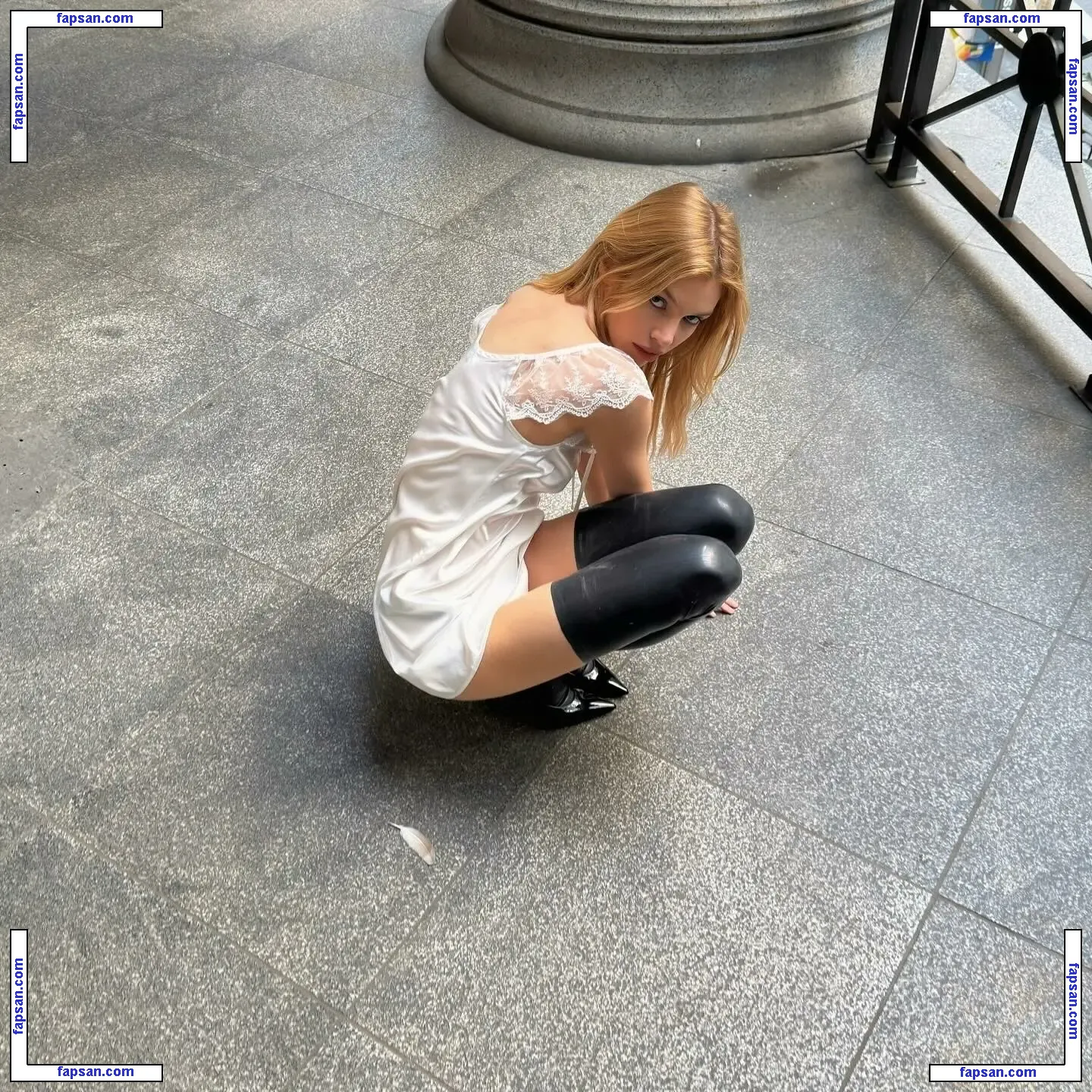 Stella Maxwell nude photo #3170 from OnlyFans