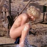 Stella Stevens голая #0051