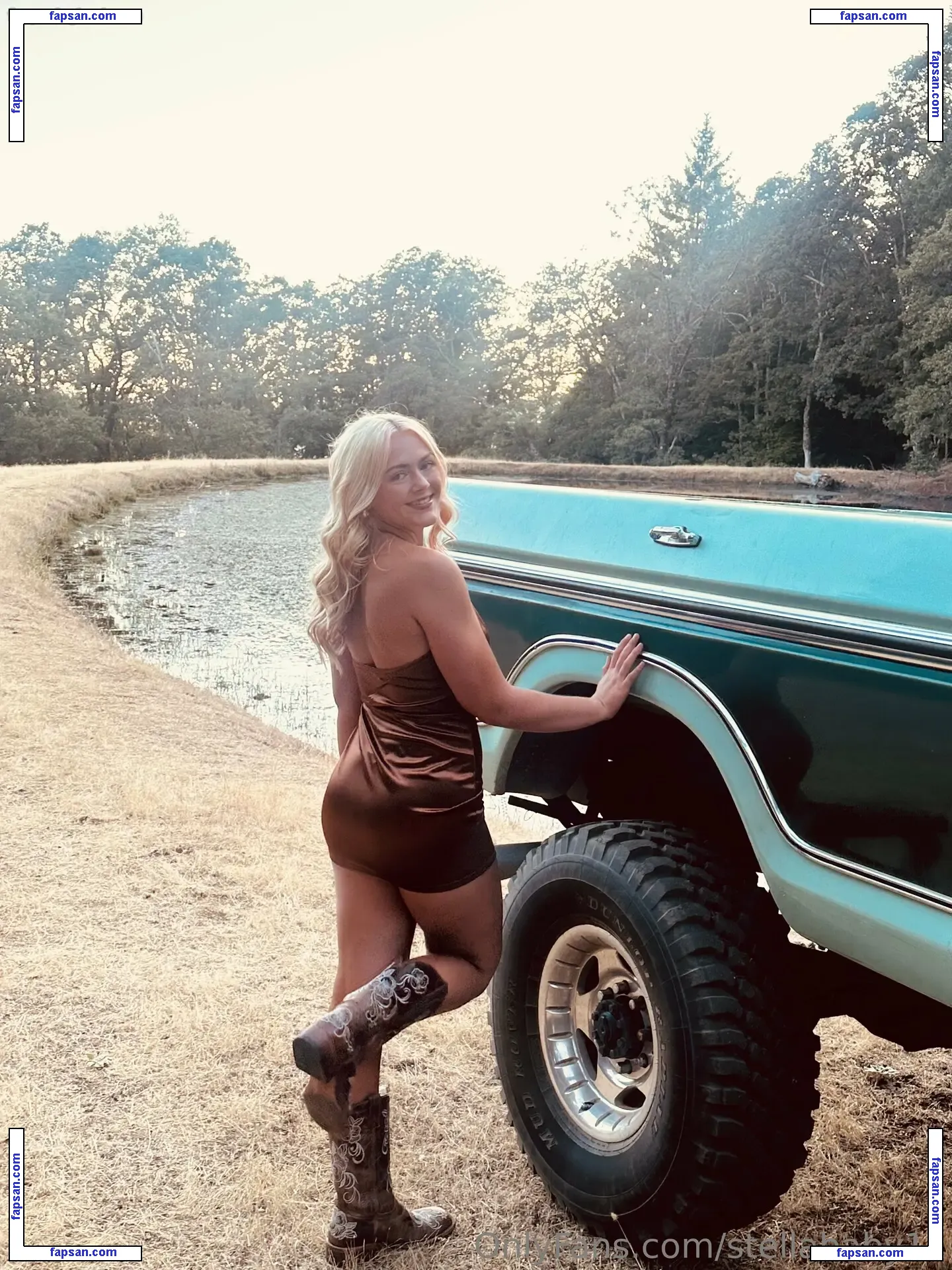 stellababy11 nude photo #0027 from OnlyFans