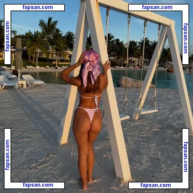 Stellina.of nude photo #0006 from OnlyFans