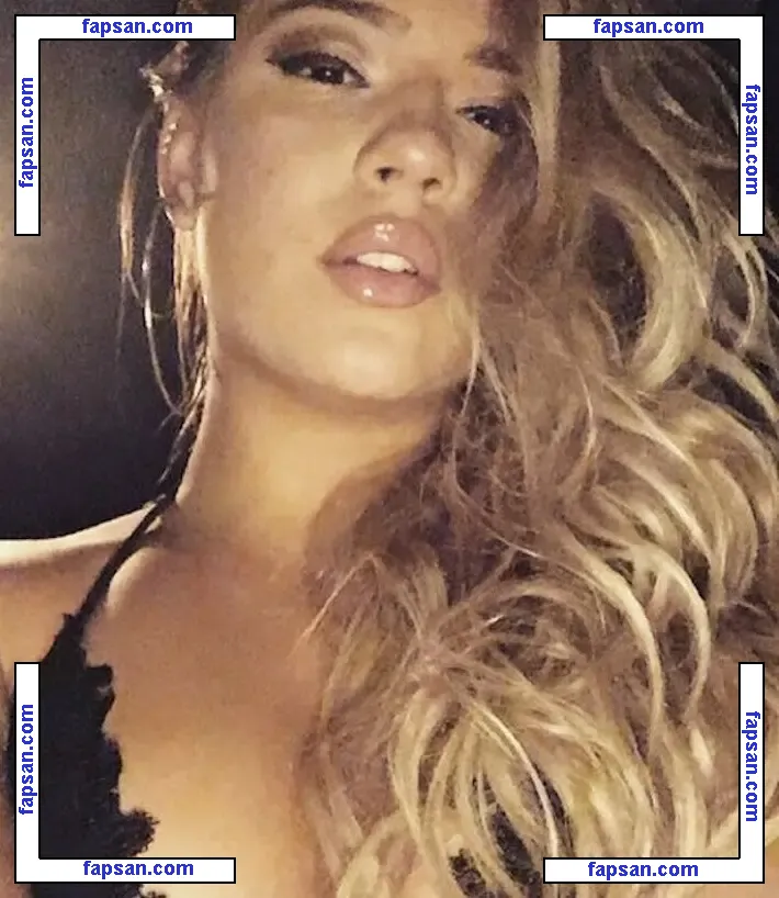 Stephanie Camila голая фото #0001 с Онлифанс