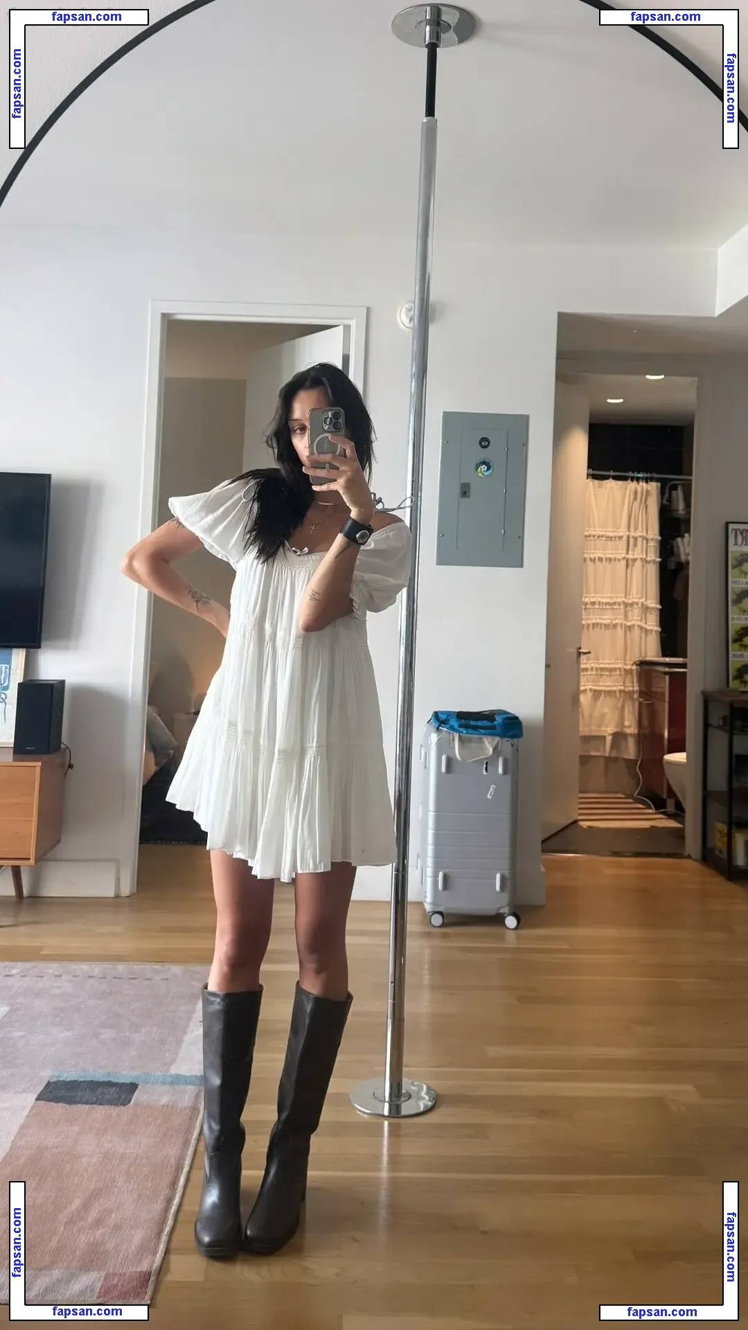 Stephanie D'Agostini nude photo #0004 from OnlyFans
