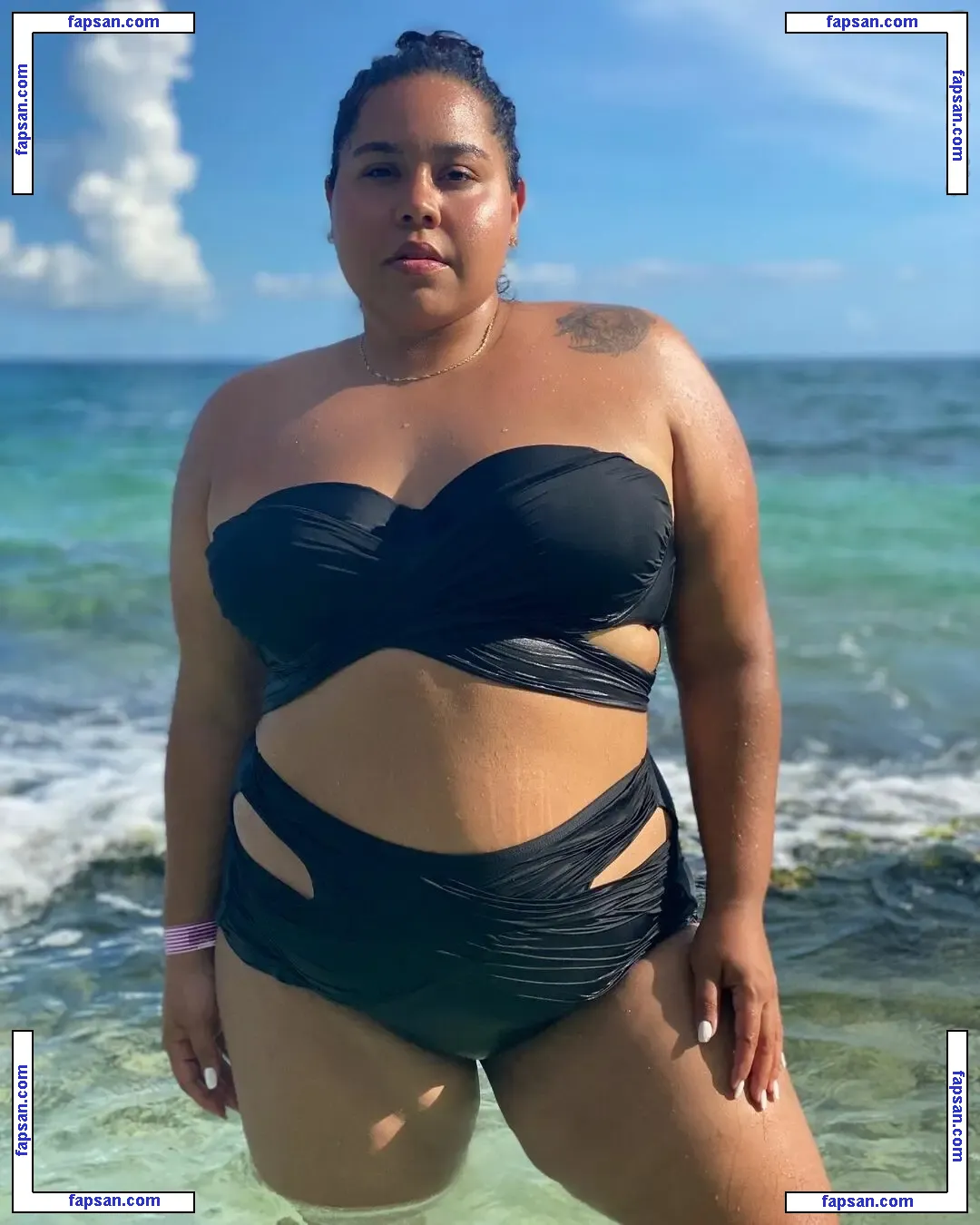 Stephanie Medina nude photo #0001 from OnlyFans