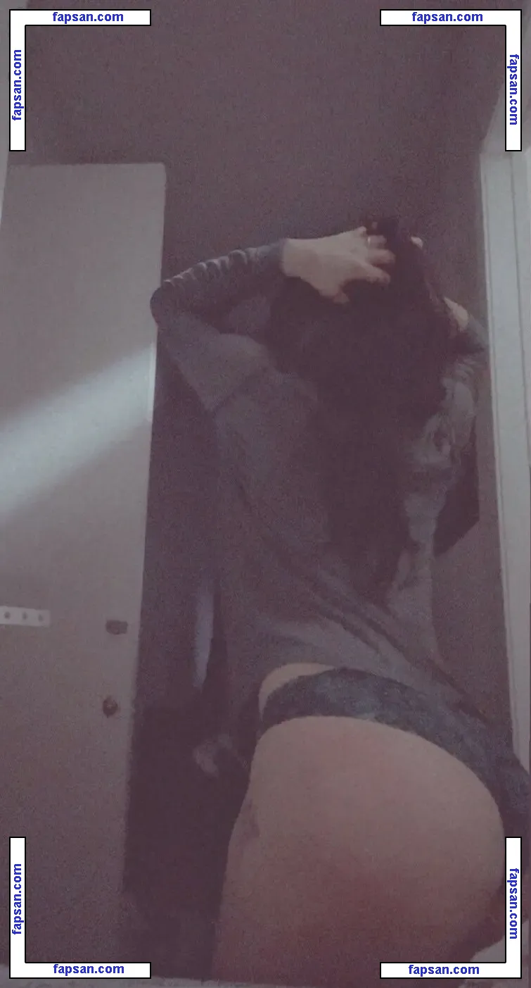 Stephanie nude photo #0100 from OnlyFans