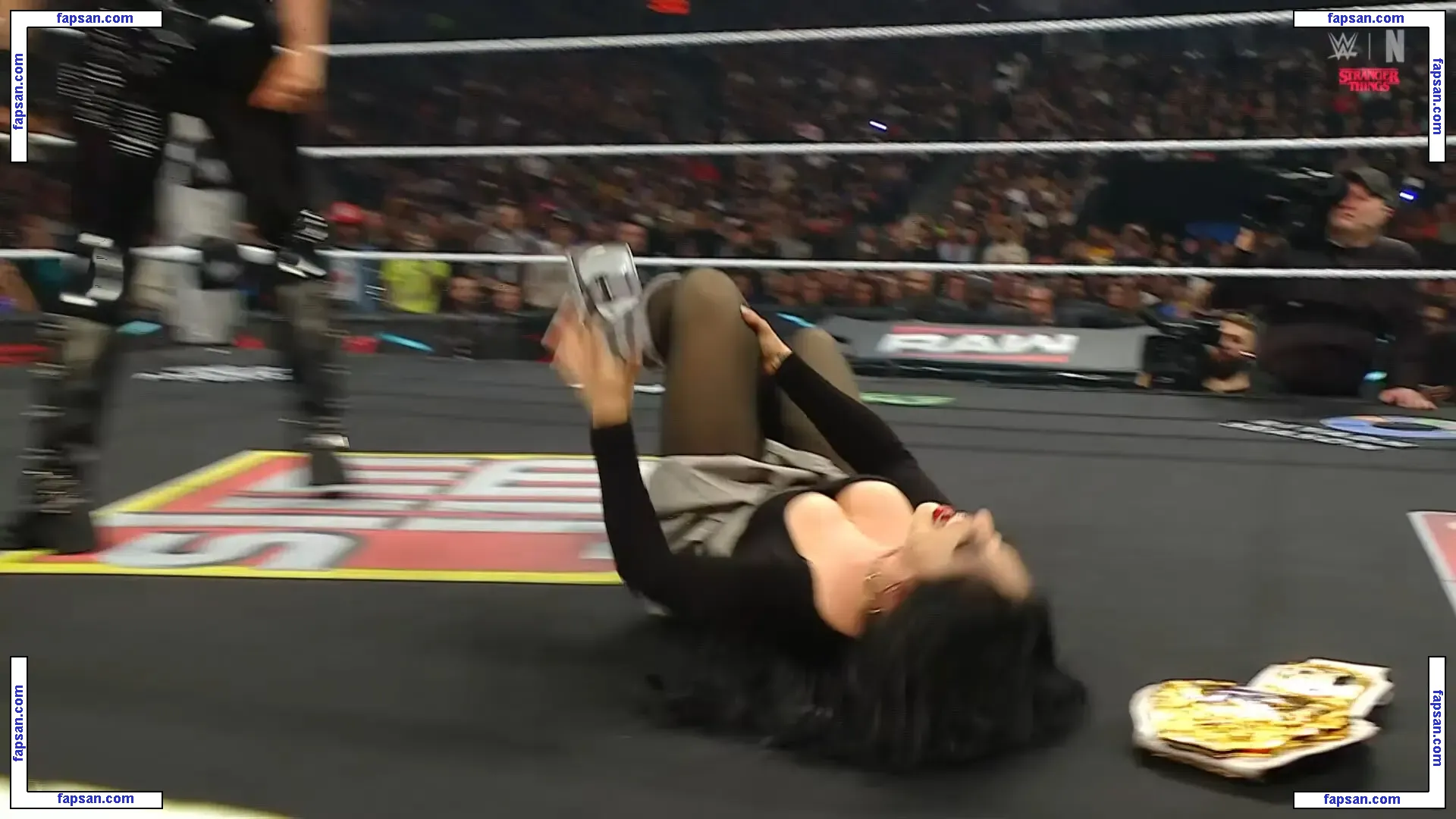 Stephanie Vaquer голая фото #0003 с Онлифанс