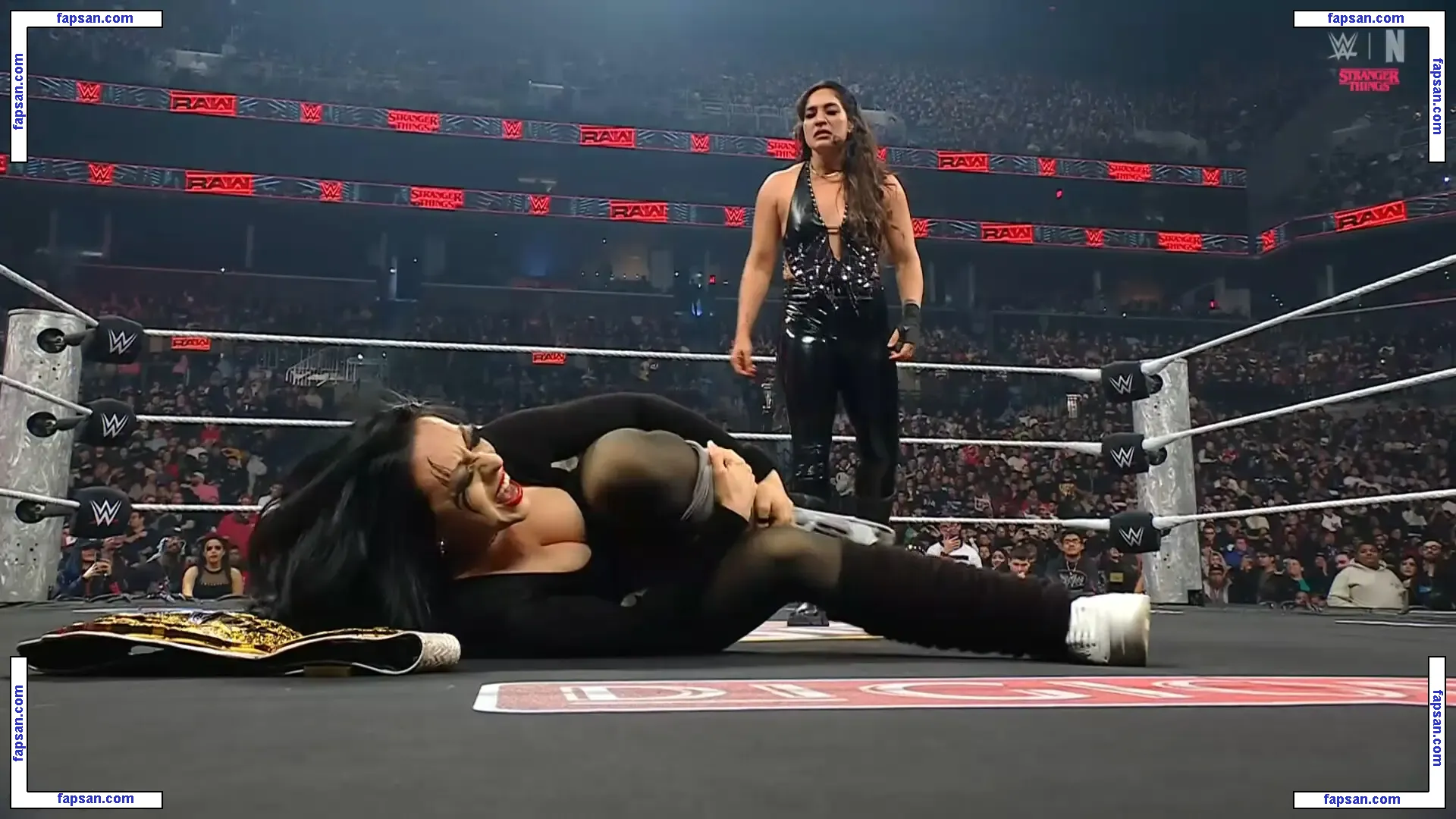 Stephanie Vaquer голая фото #0004 с Онлифанс