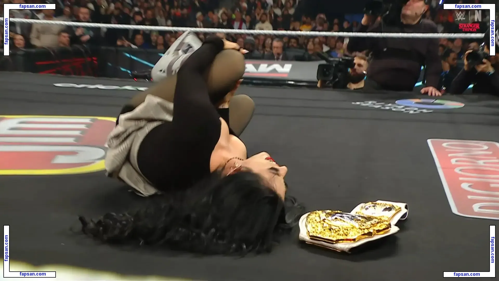 Stephanie Vaquer голая фото #0005 с Онлифанс