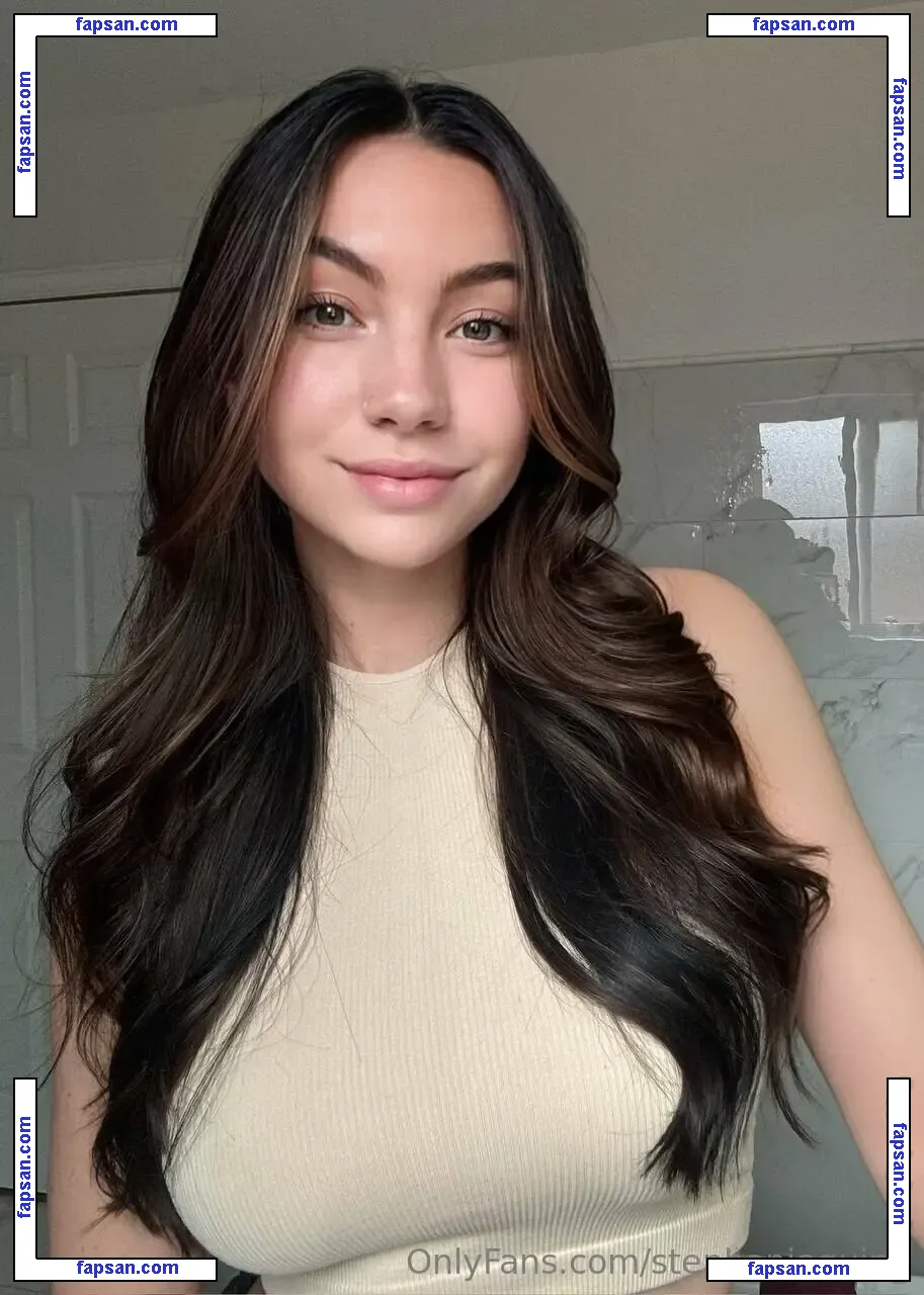 stephaniequinn nude photo #0021 from OnlyFans