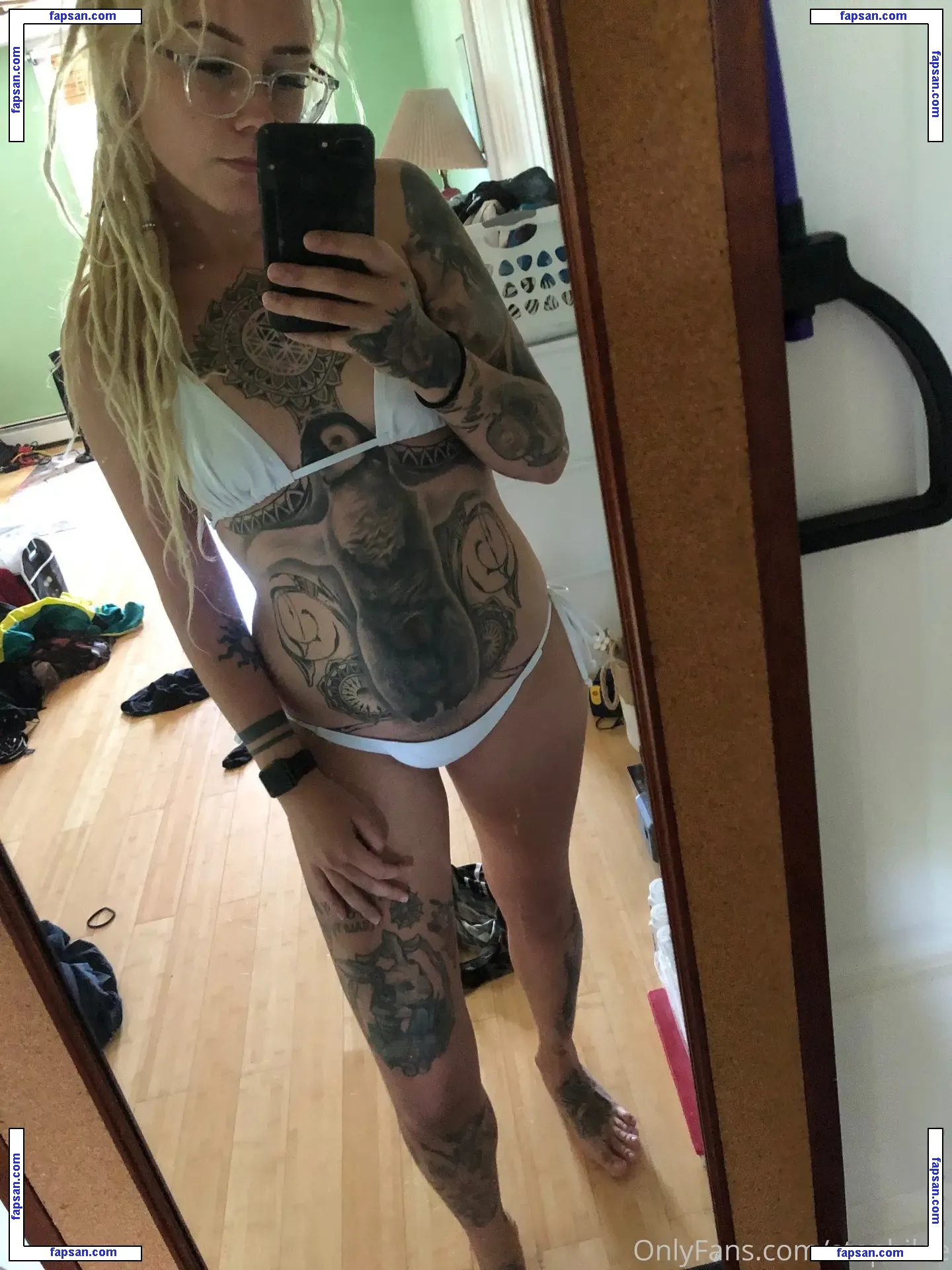 Stephilee nude photo #0037 from OnlyFans