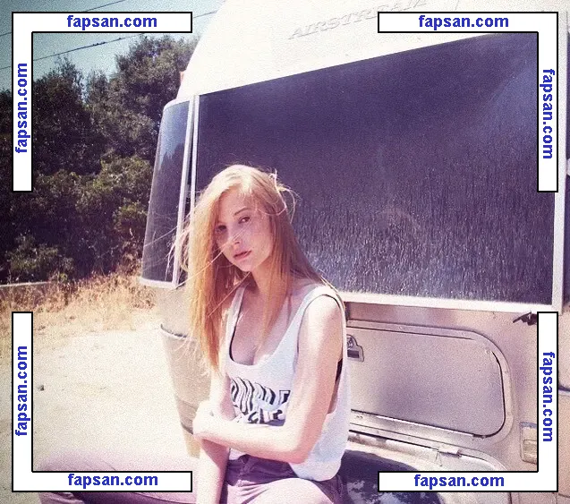 Stevie Wynne Levine nude photo #0008 from OnlyFans