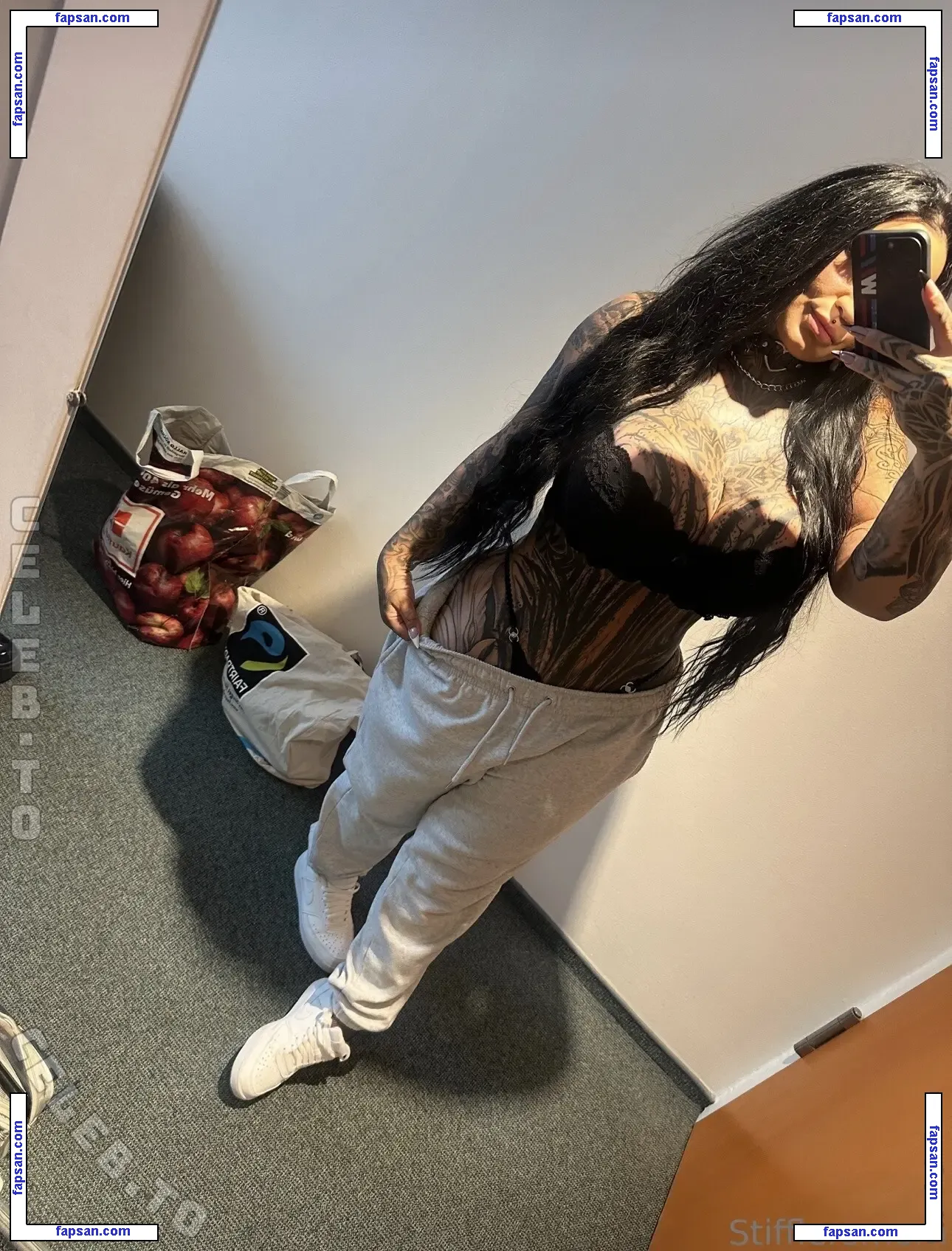 Stifflersmom nude photo #0036 from OnlyFans