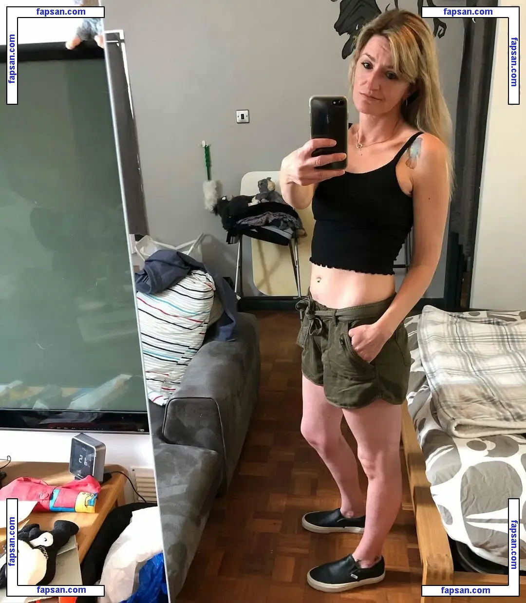 stillpayingformydivorce голая фото #0016 с Онлифанс