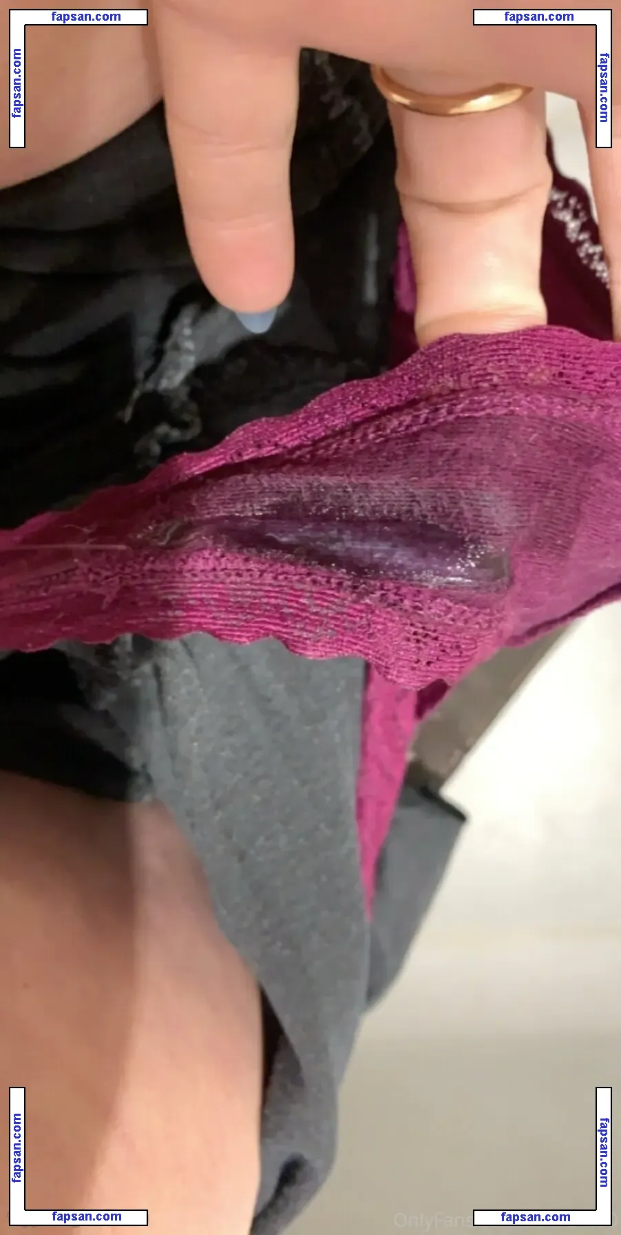 stonersugarbuns nude photo #0012 from OnlyFans