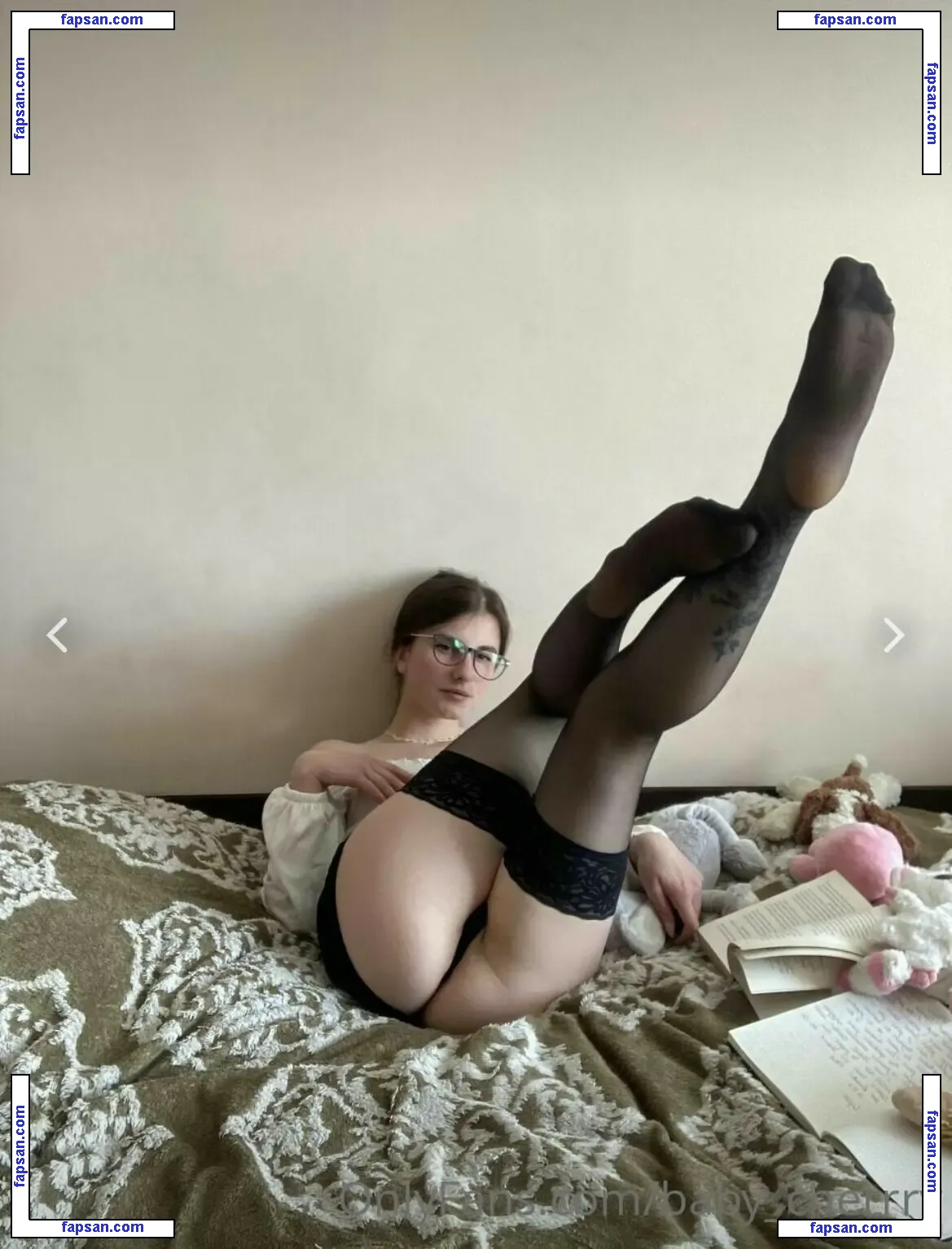 stormibee nude photo #0007 from OnlyFans