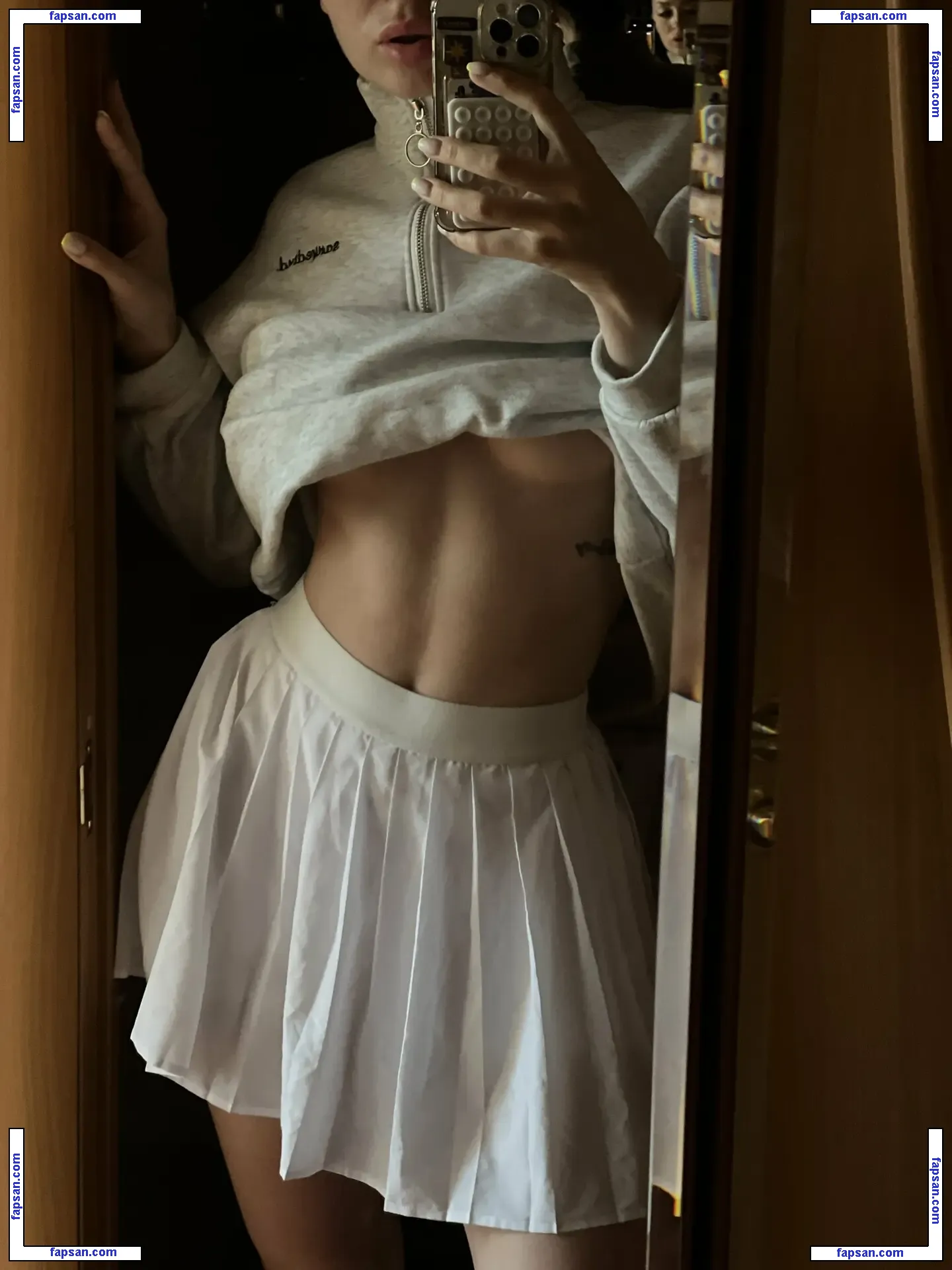Story_ri nude photo #0031 from OnlyFans