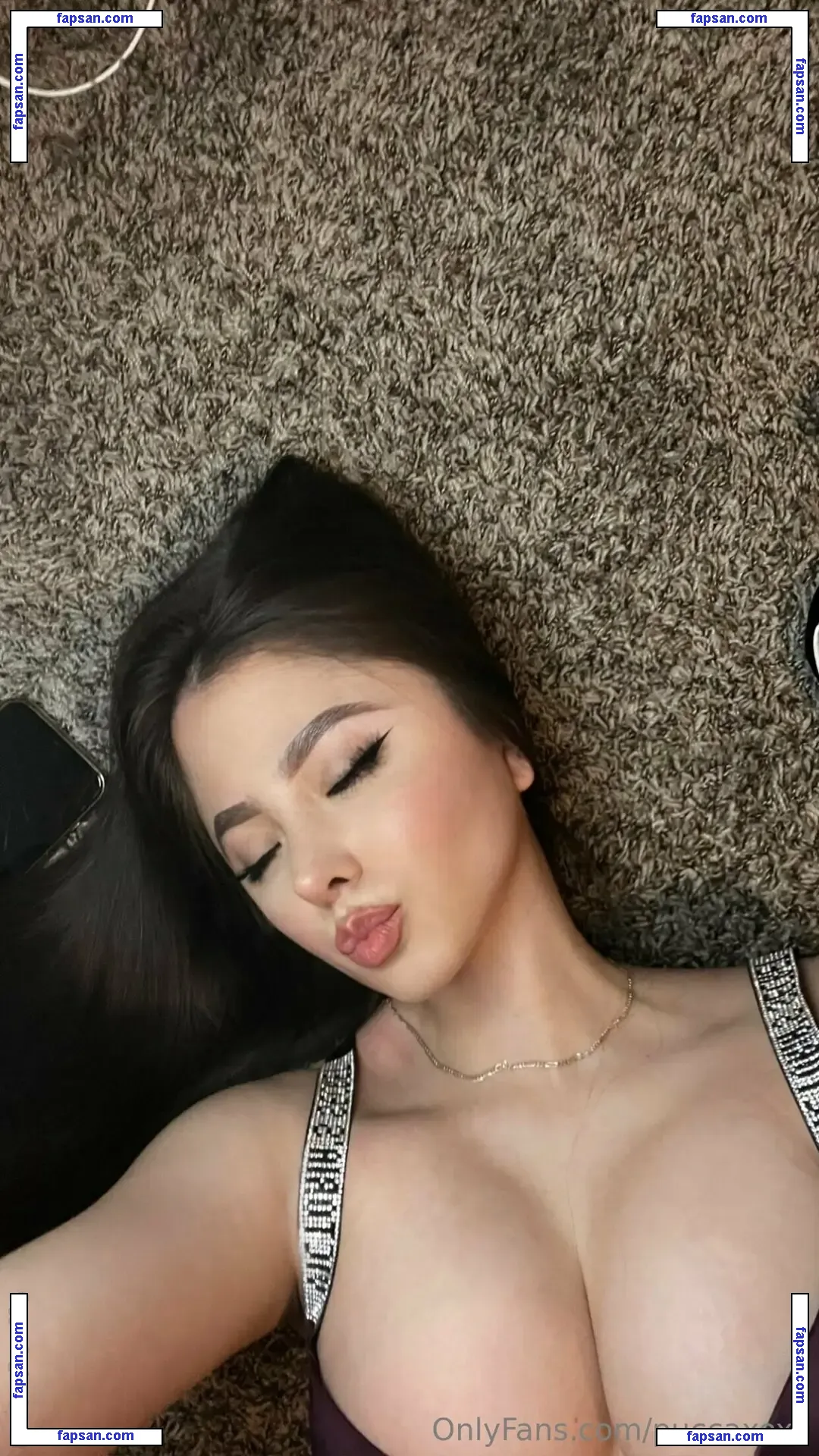 Strawberry_Muffin nude photo #0011 from OnlyFans