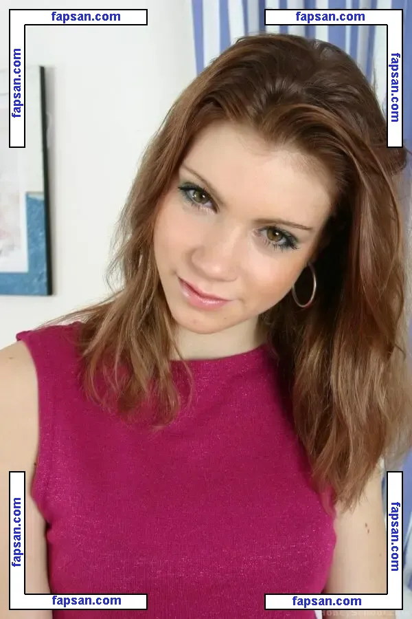 Strawberrysandy nude photo #0024 from OnlyFans