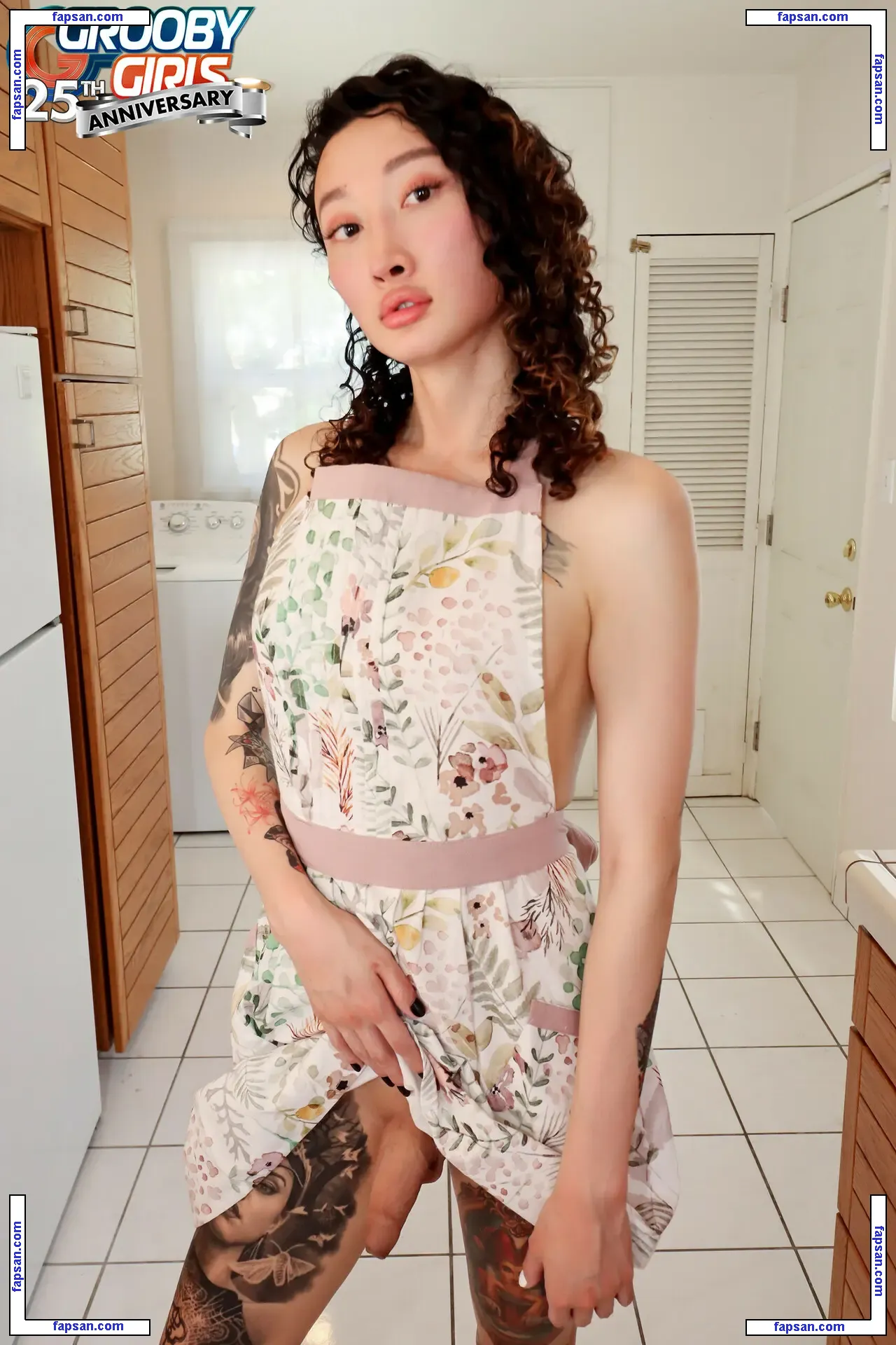 Strawisdead nude photo #0077 from OnlyFans