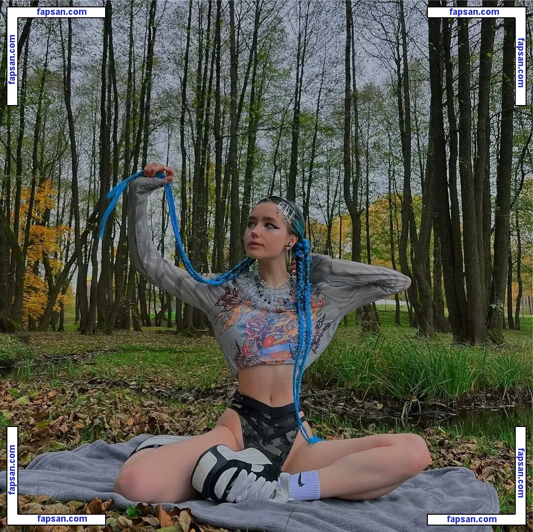 stttive голая фото #0003 с Онлифанс