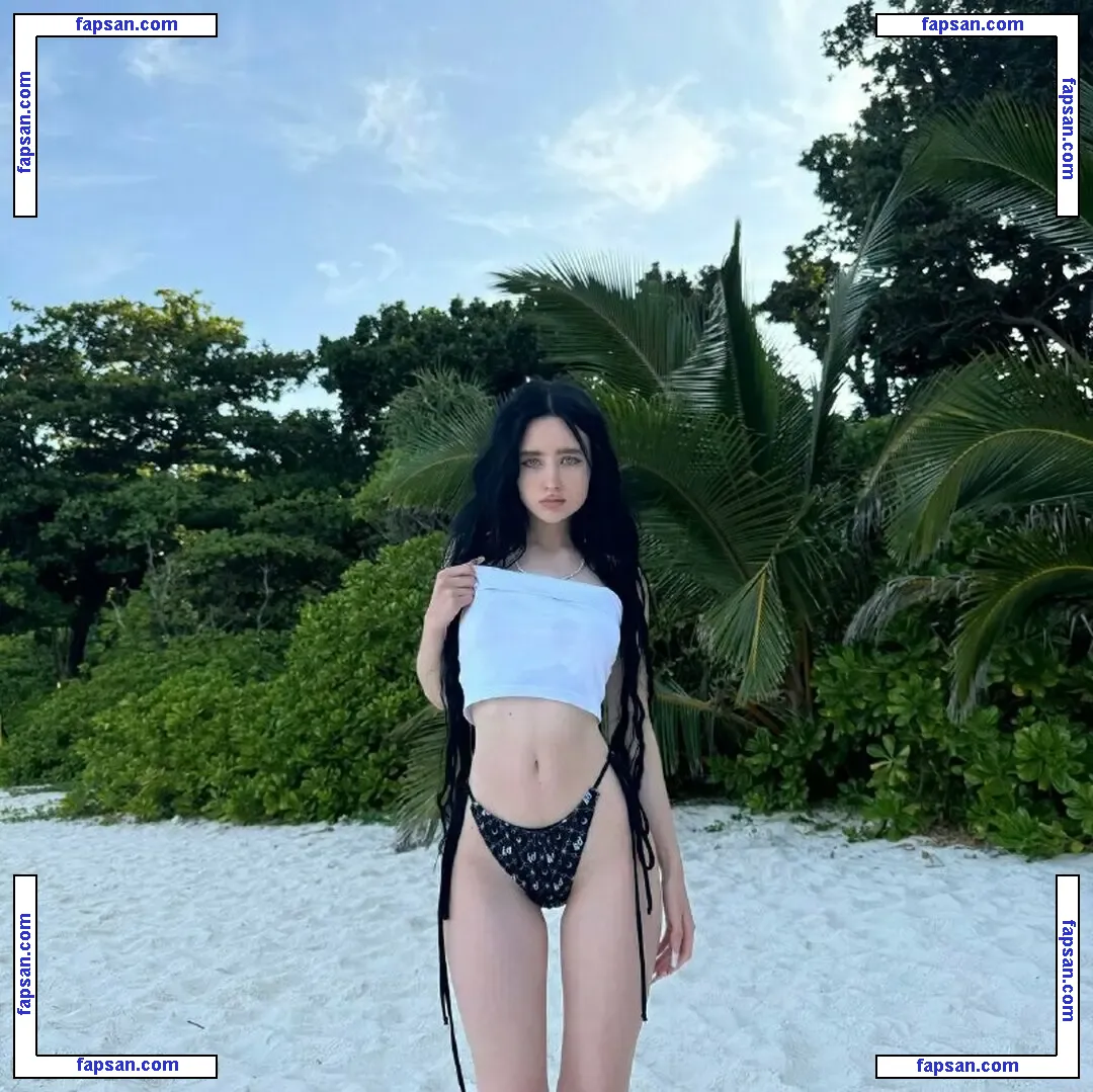 stttive голая фото #0004 с Онлифанс