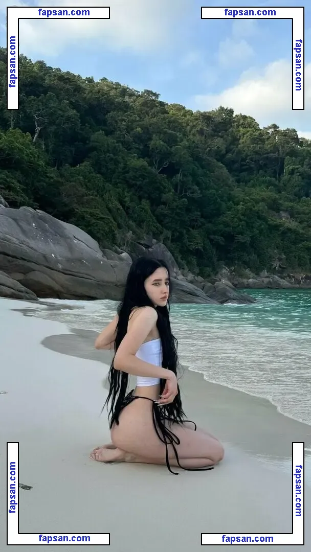 stttive голая фото #0005 с Онлифанс