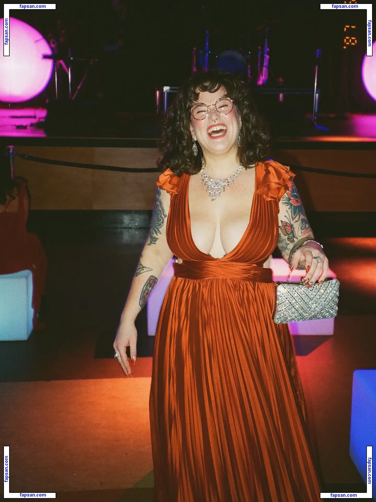 Subversivesocialite голая фото #0002 с Онлифанс