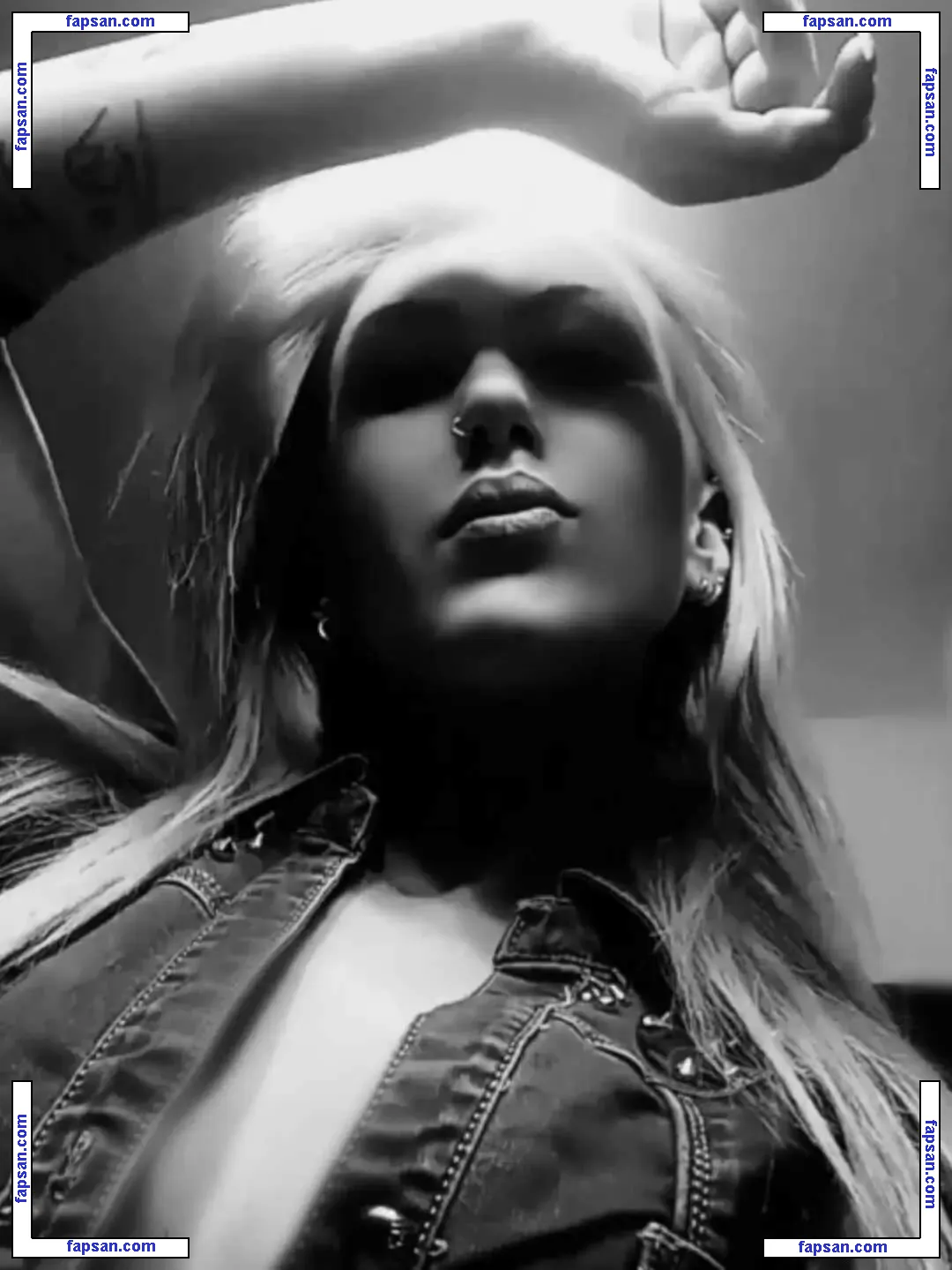 Suela Pahija голая фото #0042 с Онлифанс