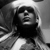 Suela Pahija голая #0042